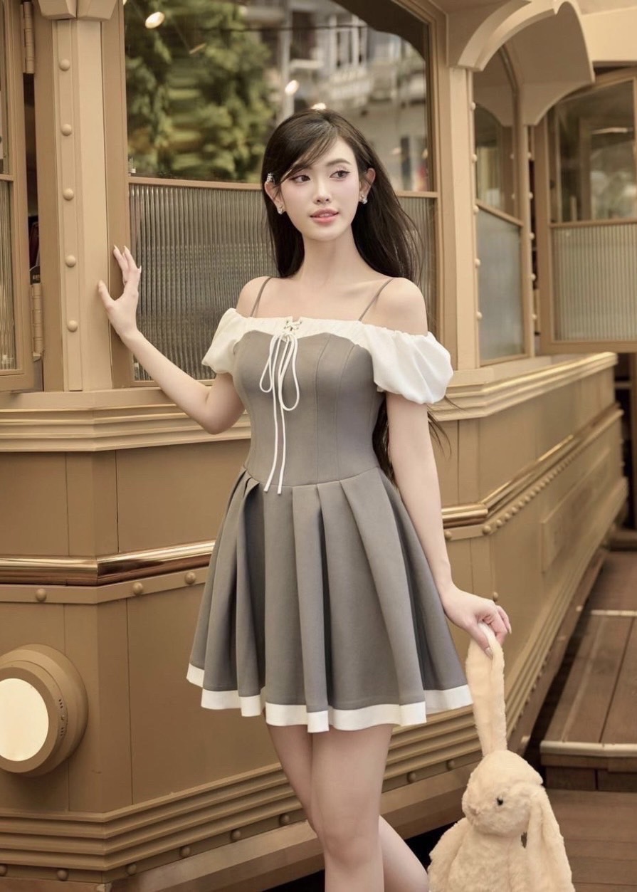 (ป้าย Chanat) มินิเดรสสีเทาสายสปาเกตตี้