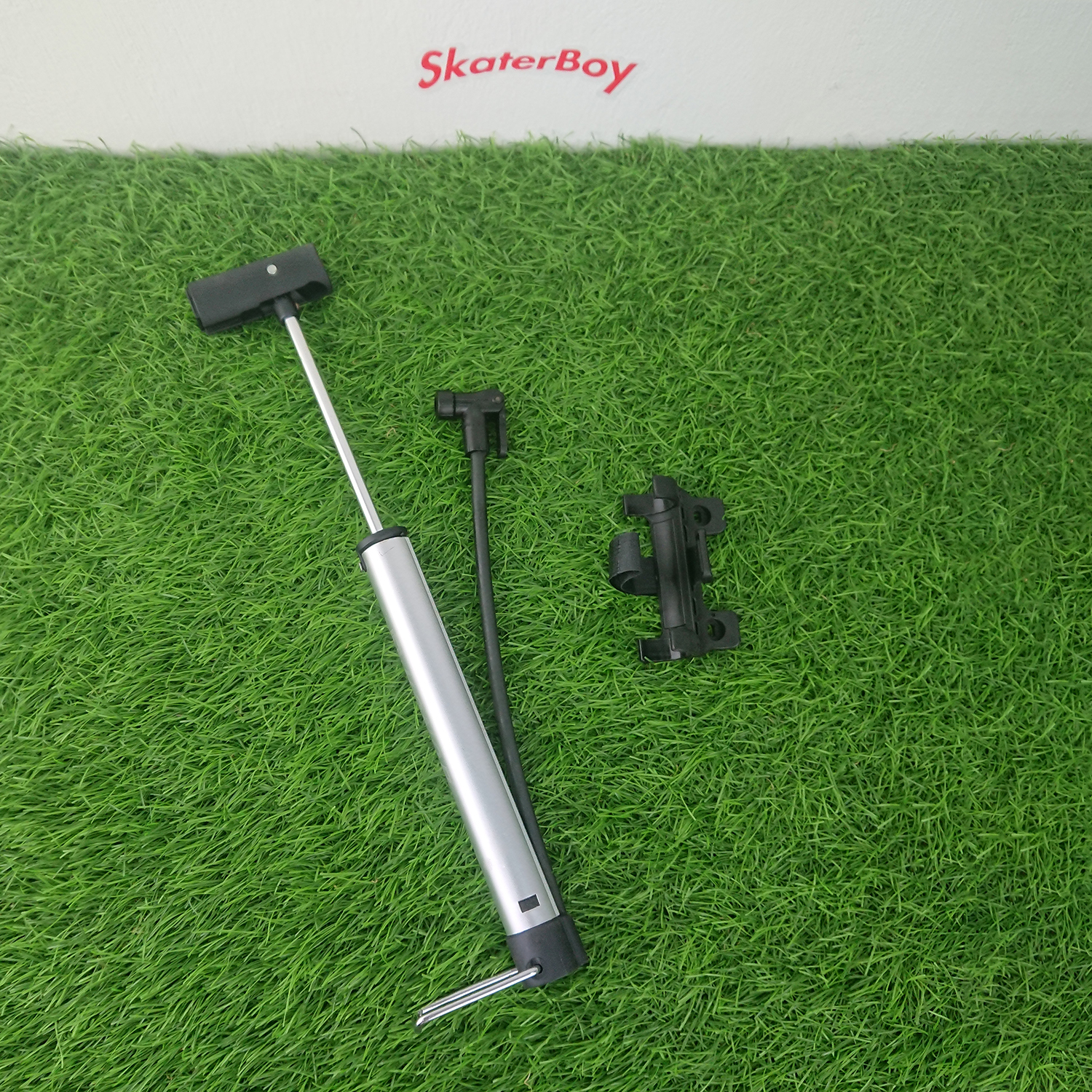 [0901] ที่สูบลมยางจักรยาน ขนาดเล็ก ใช้งานดี ไม่กิ๊กก๊อก