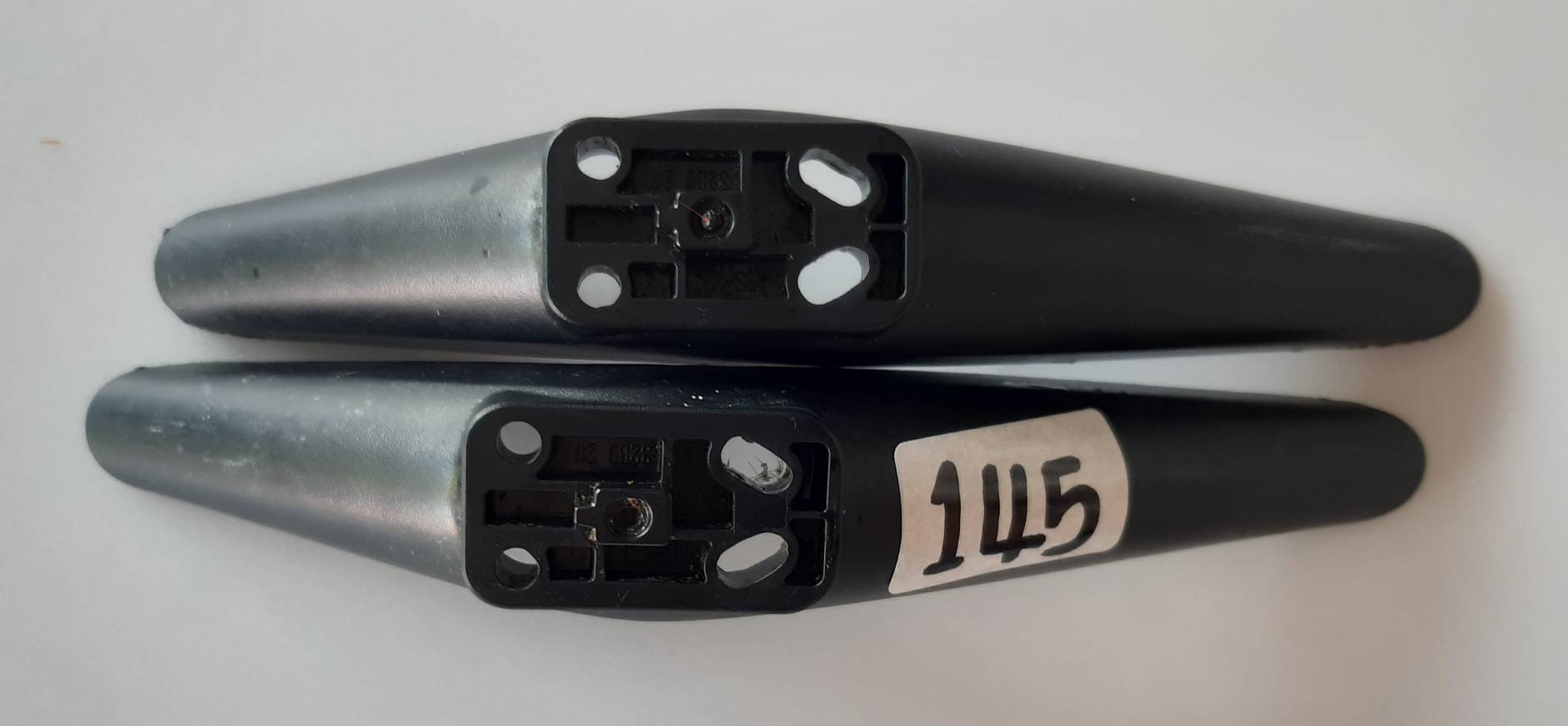 อันที่ 145 ขาทีวี ACONATIC AN-32DH800NS ขาย 300 บาท
