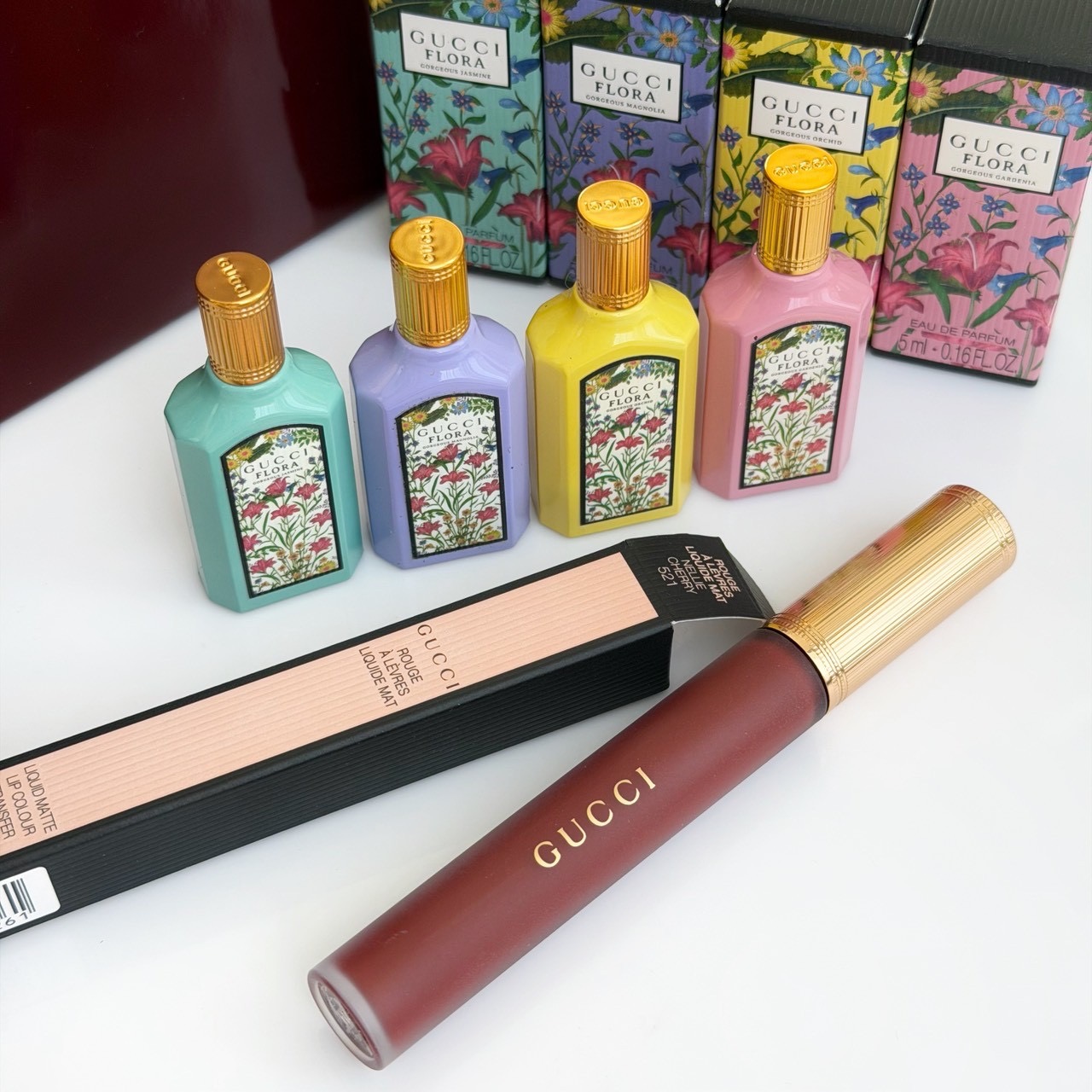 เซ็ทน้ำหอมจิ๋ว Gucci Flora Gorgeous Mini Perfume & Liquide Mat Lip # 521