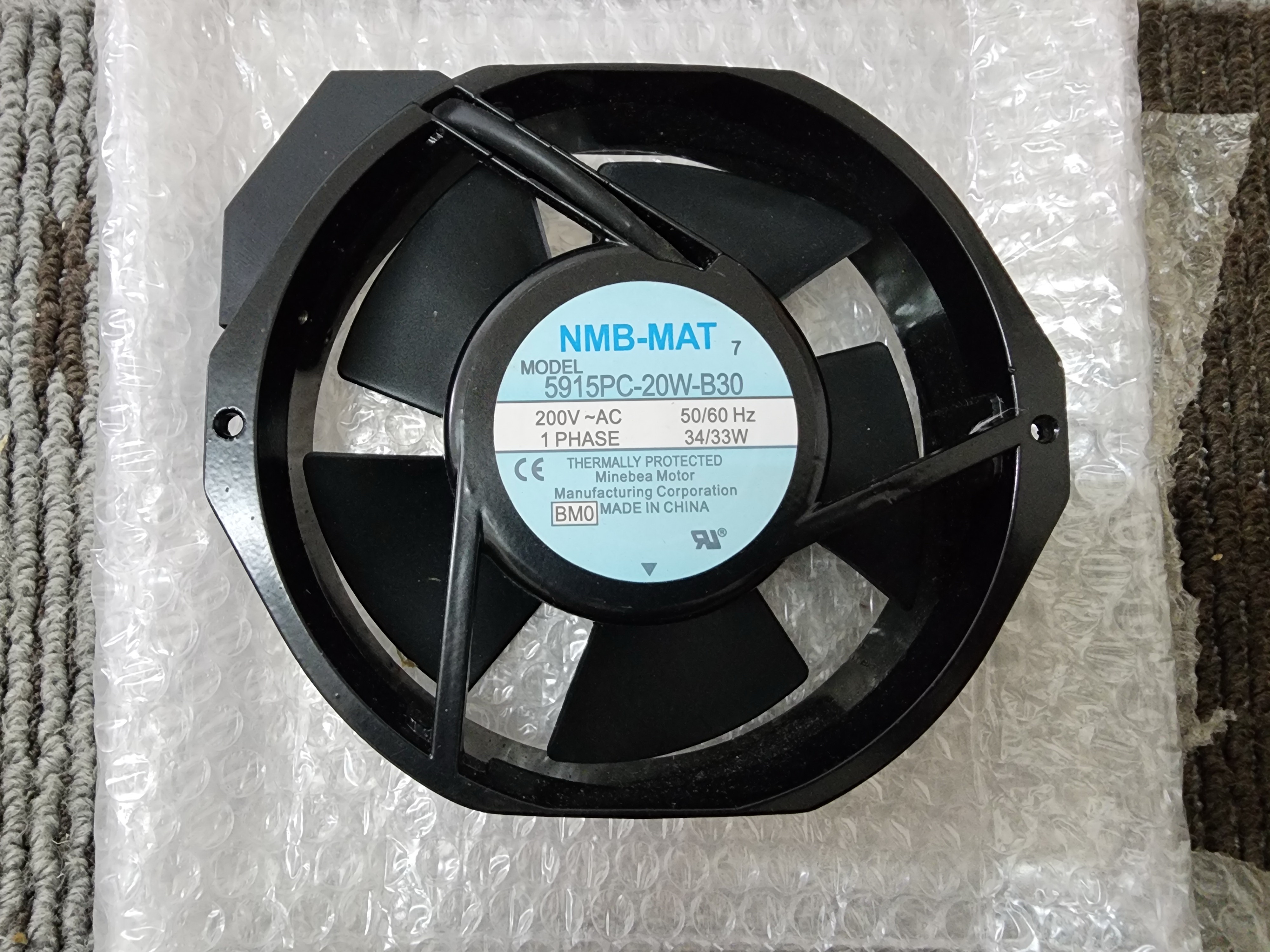 พัดลม AC 200V รุ่น 5915PC-20W-B30