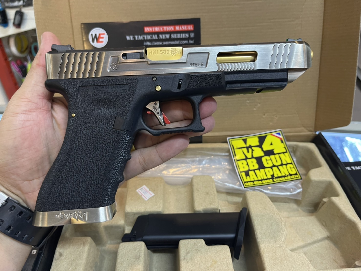 WE - Glock 35 G-Force T1 เฟรมดำ สไลด์เงิน ท่อทอง