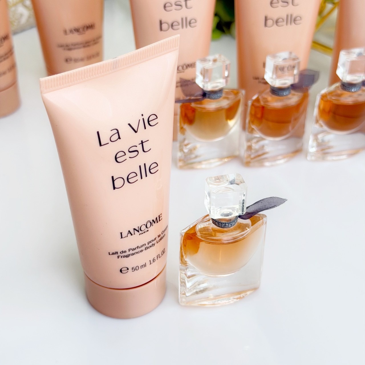 เซ็ทน้ำหอมจิ๋ว Lancome La Vie Est Belle Mini Perfume & Body Lotion