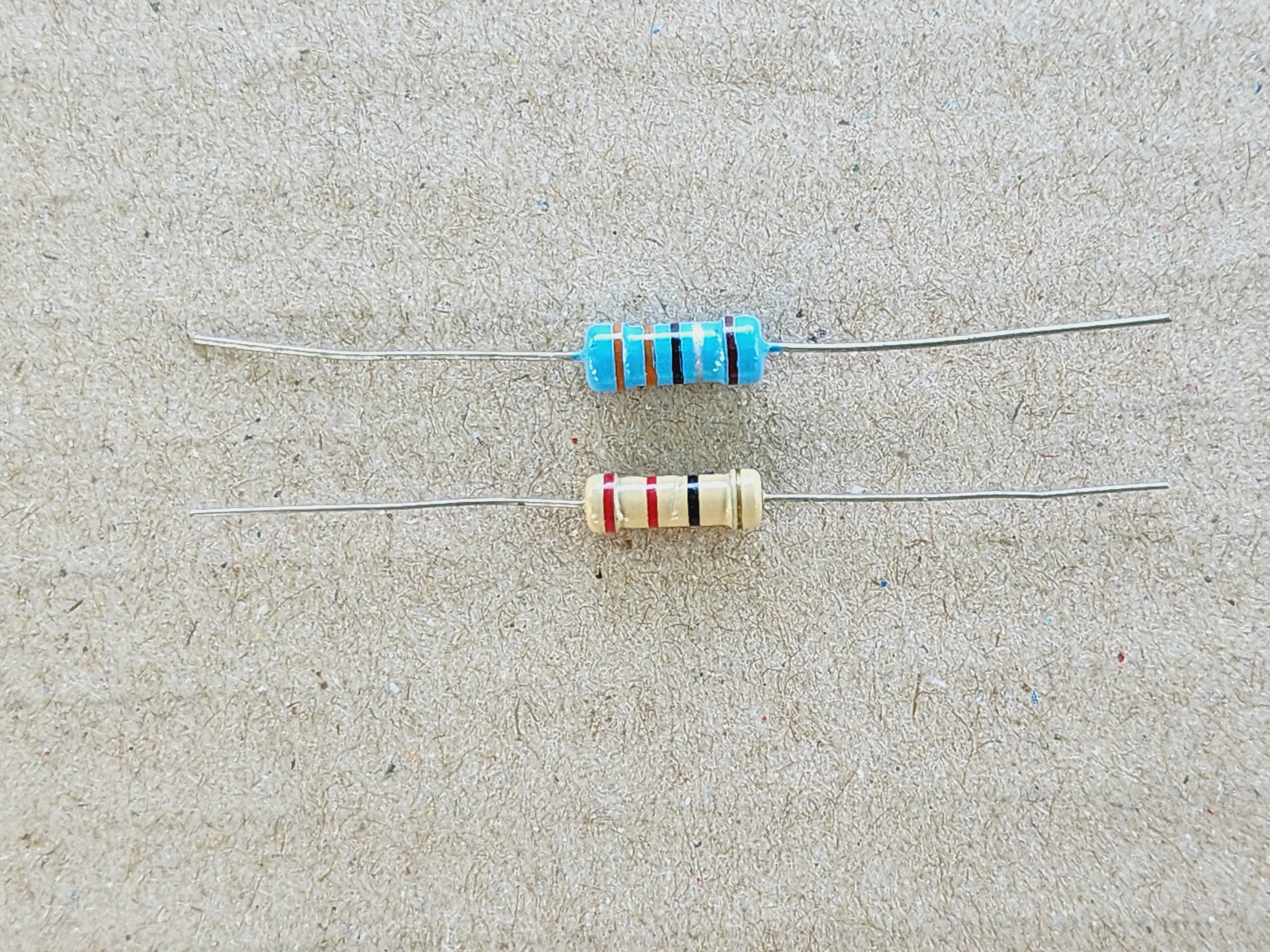 รูปตัวต้านทานชนิดต่างๆ R5 และ สัญลักษณ์ตัวต้านทาน