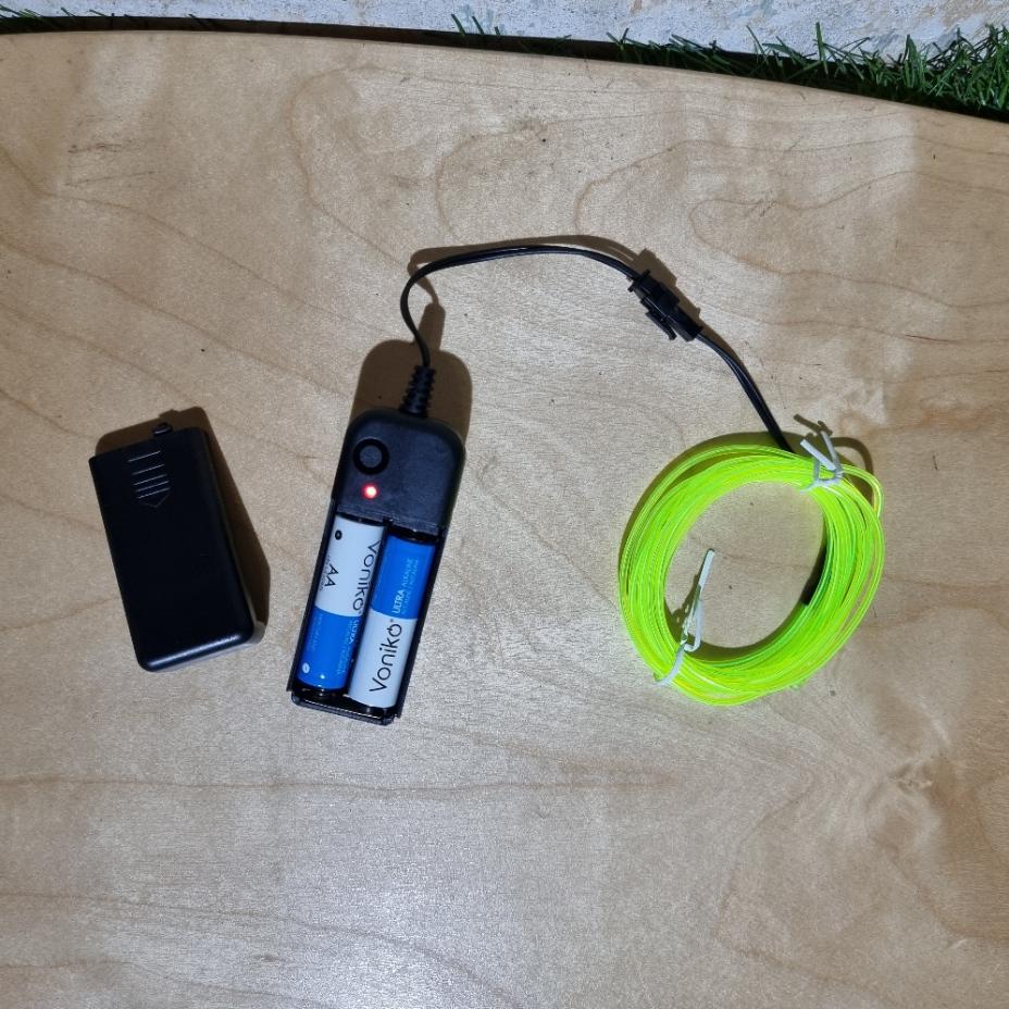 [0320] ไฟแต่ง ติด สเก็ตบอร์ด สกู๊ตเตอร์ ใส่ถ่าน AA ปรับไฟกระพริบ 3mode ซ่อนใต้ ขอบกันกระแทก