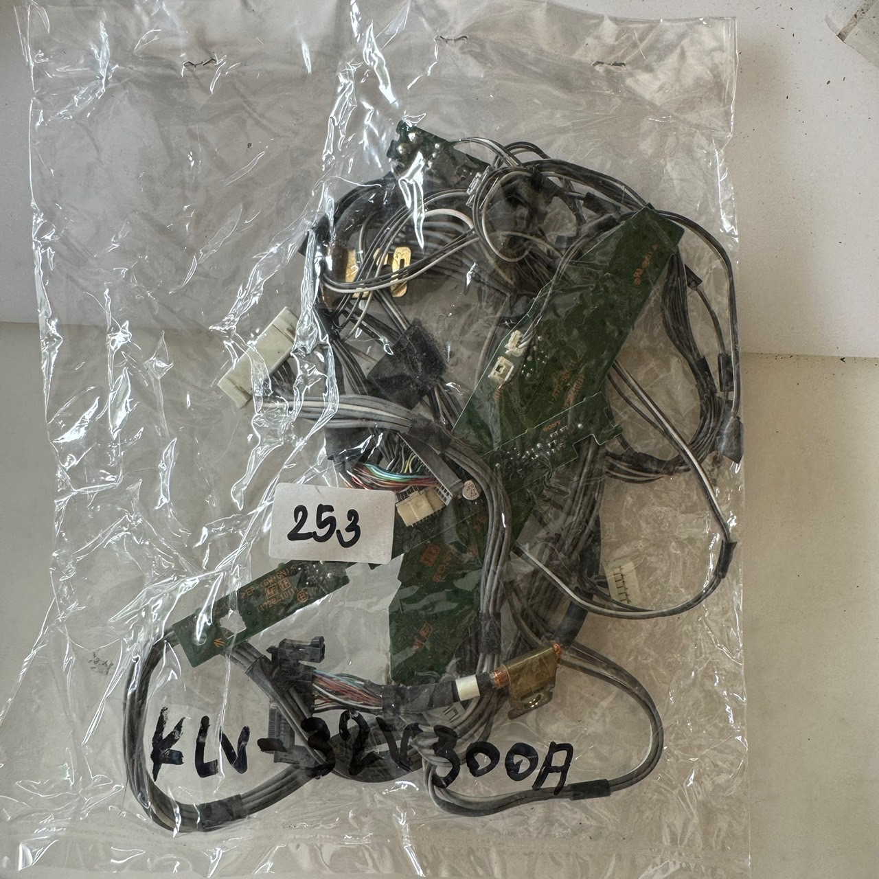 ชุดสายแพร 253 KLV-32V300A