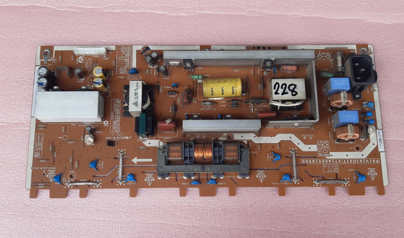 อันที่ 228 TOSHIBA 32AV700T ซัฟฟลาย V71A0016500 ดีเทสแล้ว
