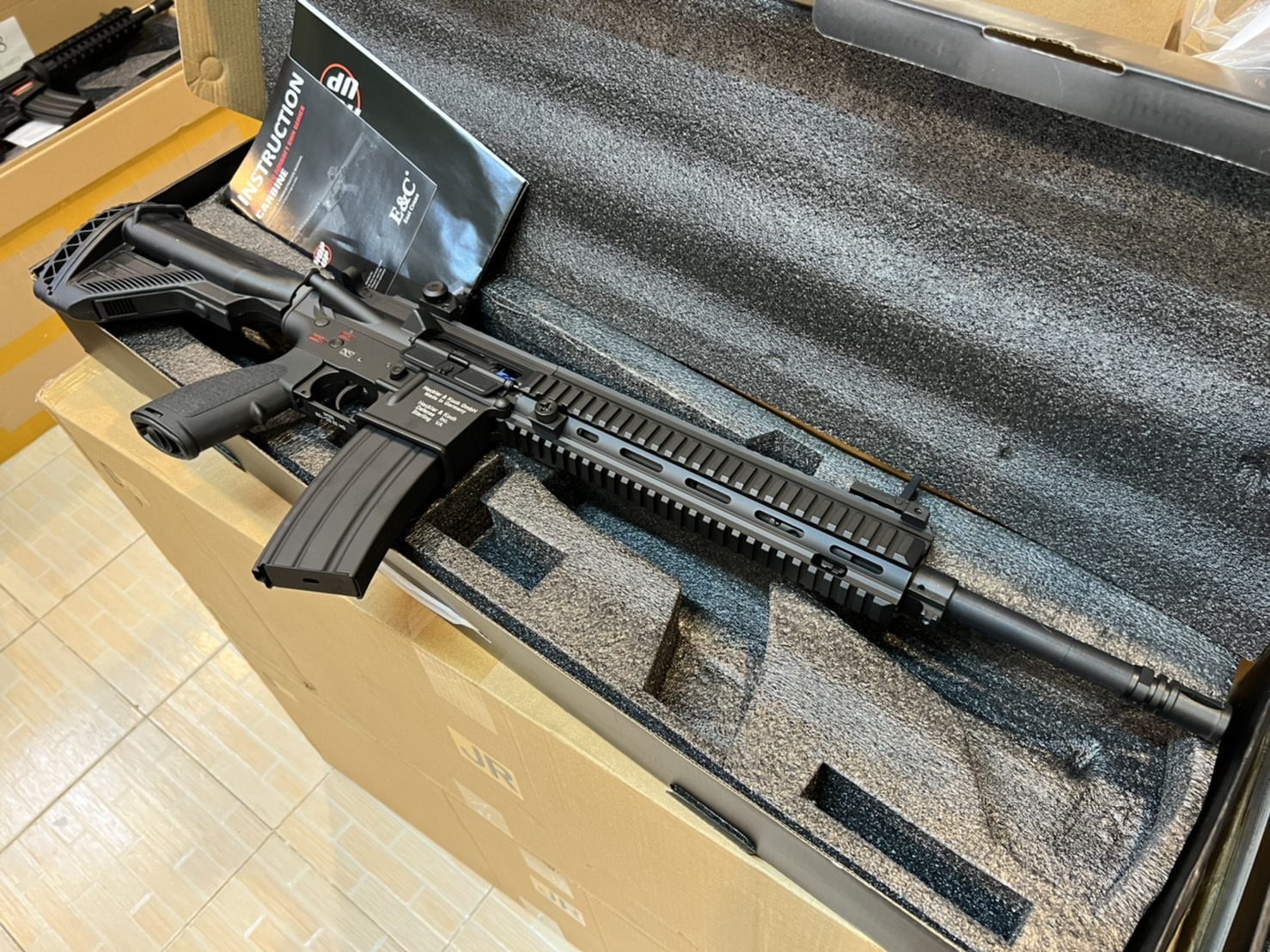 E&C 103 S2 HK M27 IAR บอดี้โลหะ Gen 2