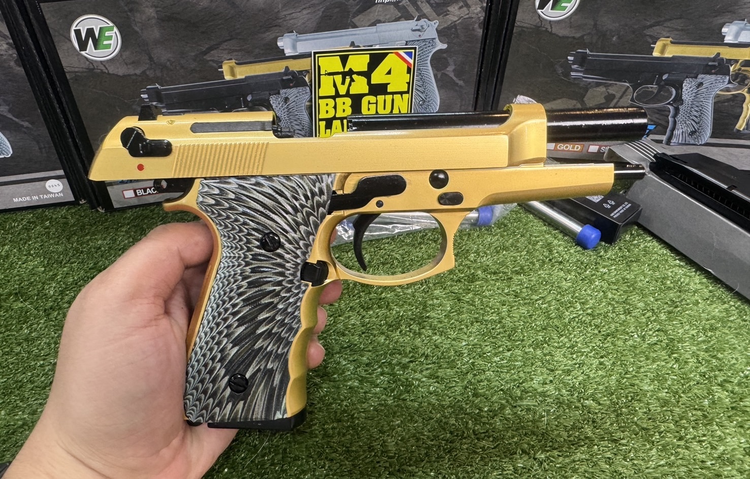 WE M92 EAGLE Full Auto GBB (Gold)