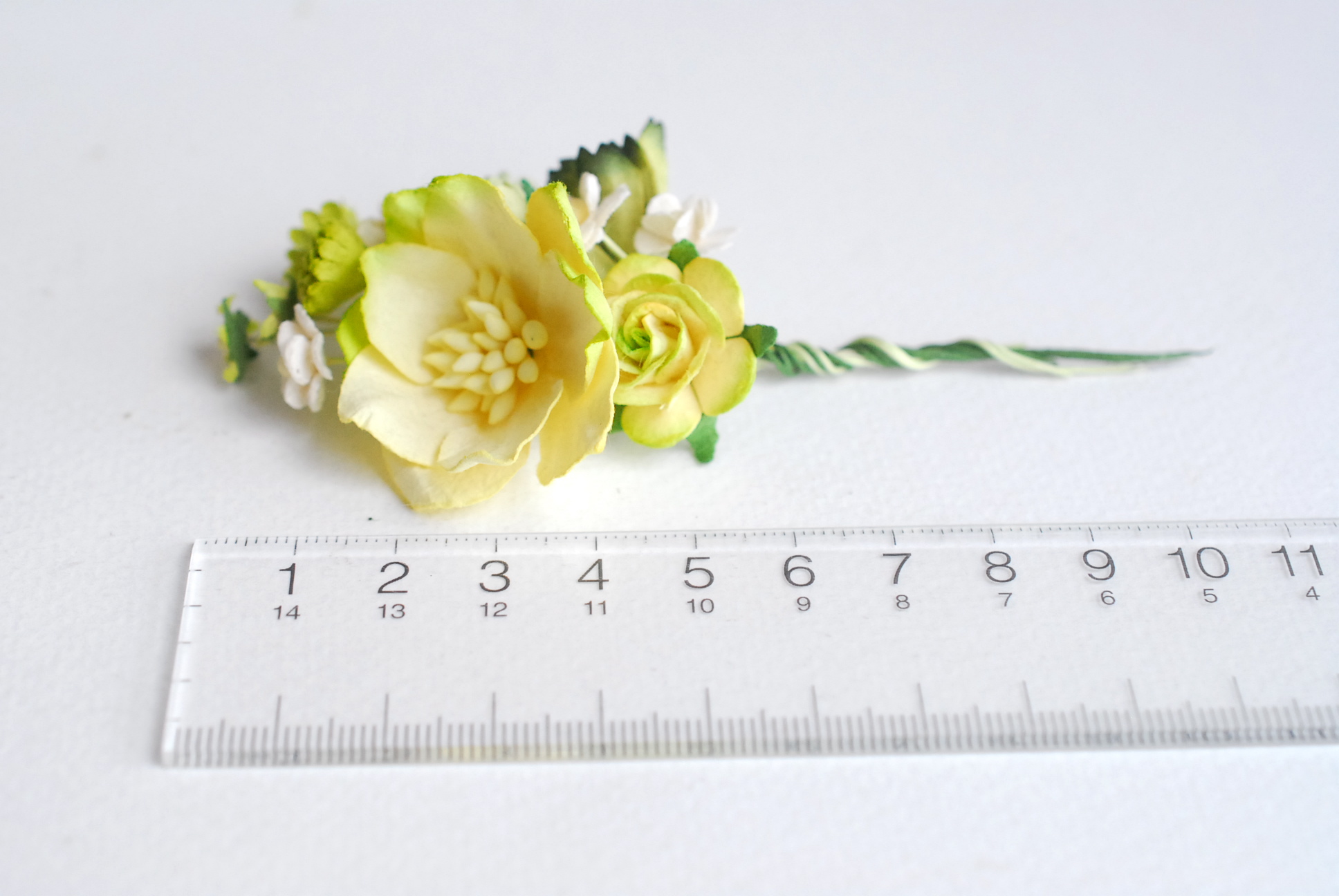 ช่อดอกไม้กระดาษ ดอกไม้ประดับ งานแต่งงาน งานประดิษฐ์ ของชำร่วย ดอกไม้กระดาษสา ช่อดอกไม้สีเขียว งานแต่งงาน DIY wedding boutonniere or making centerpieces gift decoration, small bouquet greenery color.