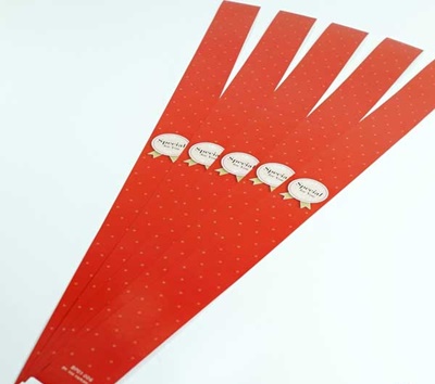 สายคาดกล่องลายจุดสีแดง 2.2x31.3 cm. 50 ชิ้น : A004645