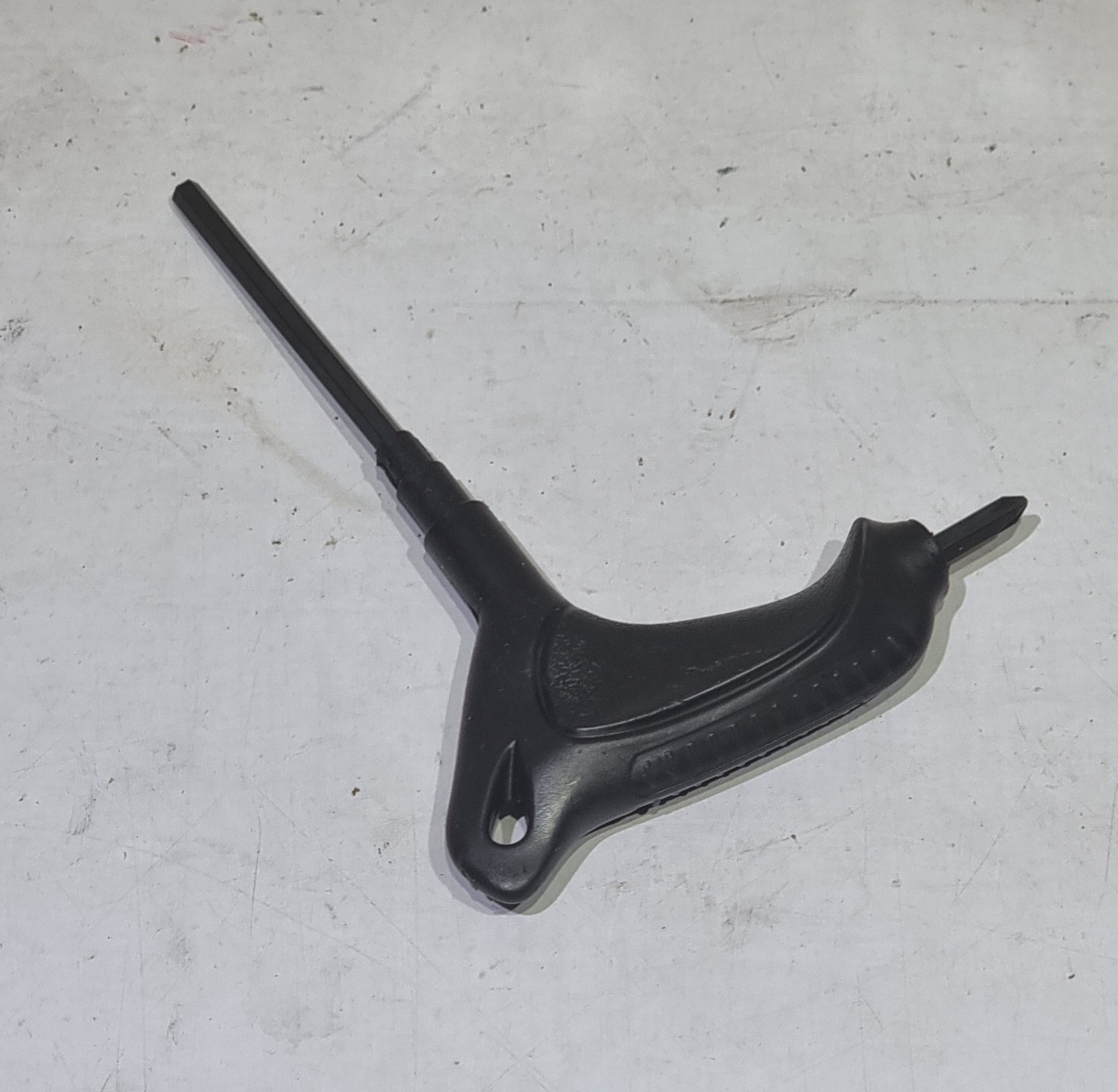 [0232] skatetool ไขควง น็อต โรลเลอร์ อินลายสเก็ต หัวหกเหลี่ยม 4mm หัวบวก