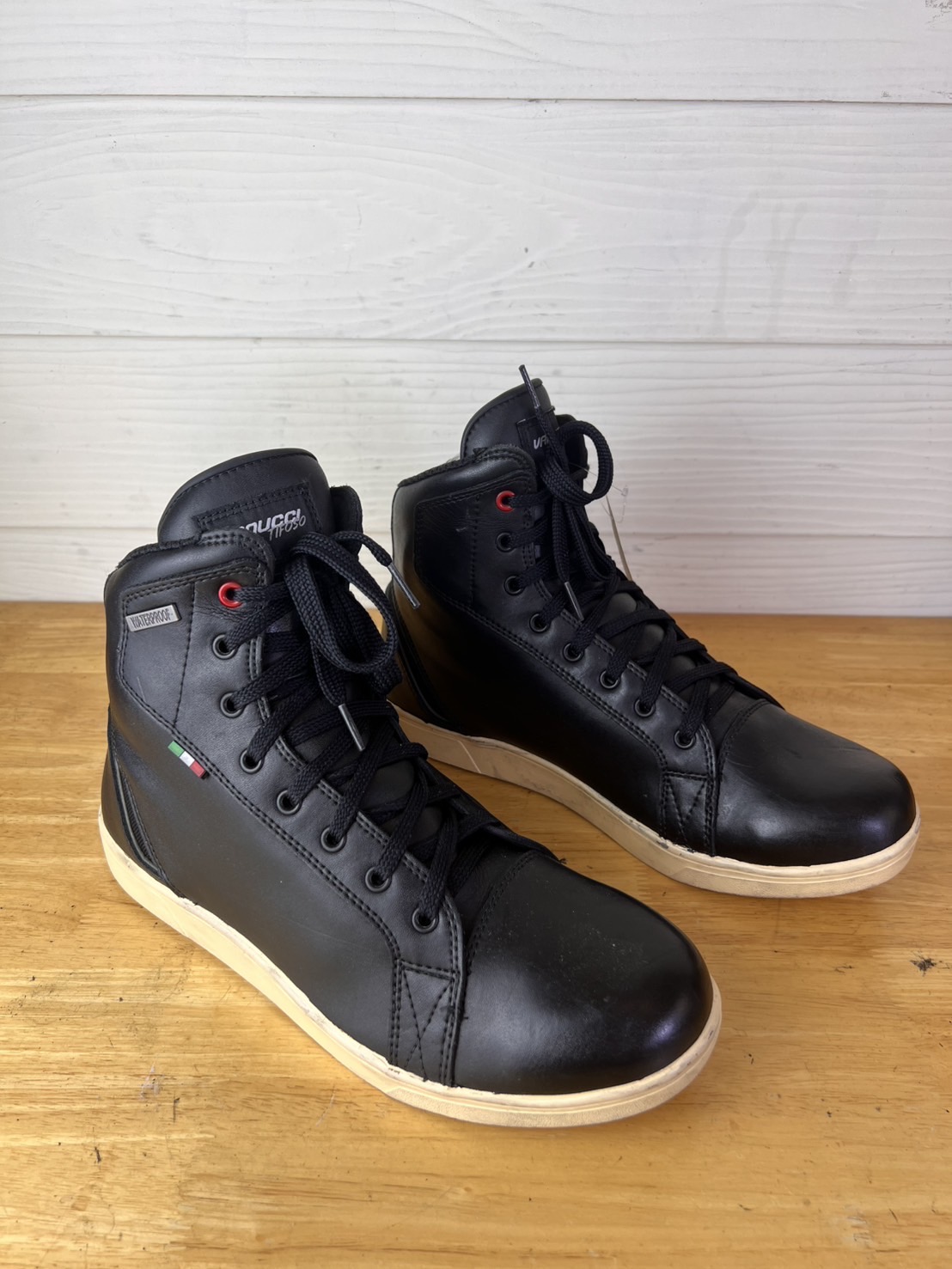 รองเท้าขี่มอเตอร์ไซด์( มือสอง) CMBA-504 Size ขนาดจากป้าย 44EUR /9.5UK /28.2CM VANUCCI