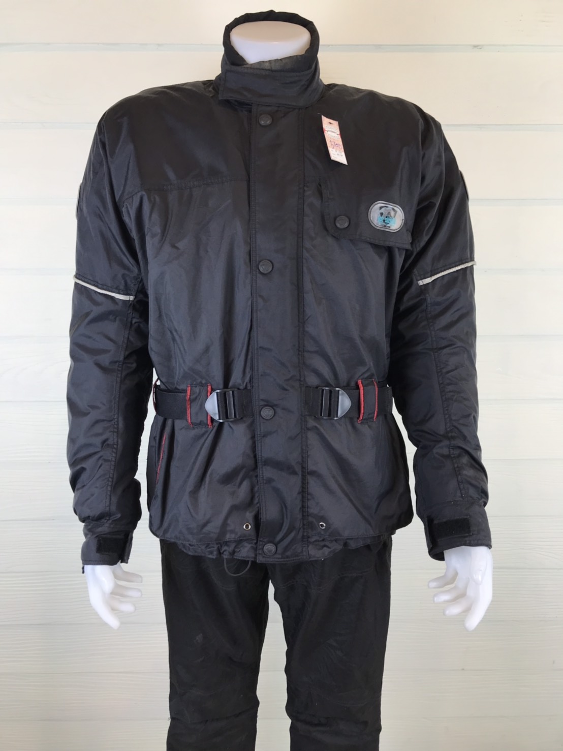 เสื้อขี่มอเตอร์ไซด์( มือสอง) CT 220 ขนาด : อก 48 " ยาว 30 " ** Thermo wear **