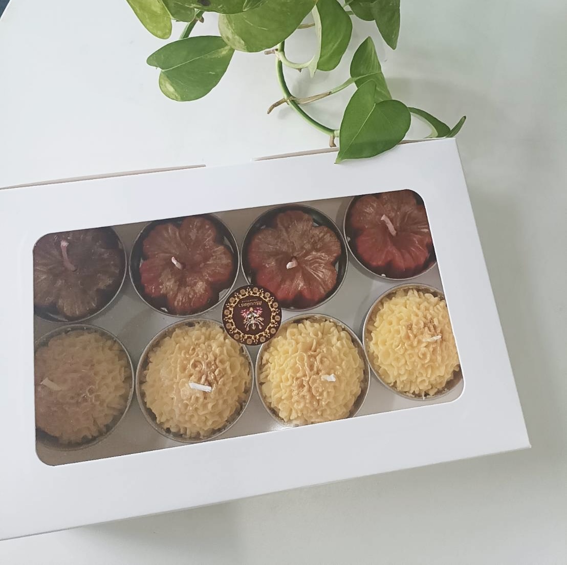 เทียนหอมดอกไม้บูชาองค์เทพ เซ็ท 8 ชิ้น