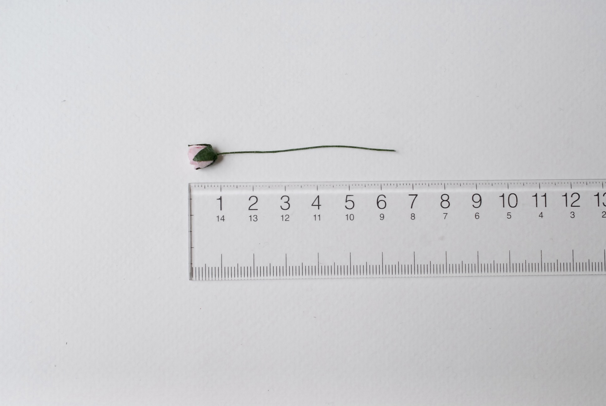 ดอกไม้กระดาษสา ดอกไม้กระดาษสา จตุจักร งานประดิษฐ์ ดอกไม้ทำข้อมือเพื่อนเจ้าสาว แต่งงาน, ดอกกุหลาบตูม 50 ดอก สีชมพู ขนาด 0.8x 0.8 cm. paper flowers, budding roses flower 0.8 x0.8 cm. 50 pieces.pink color