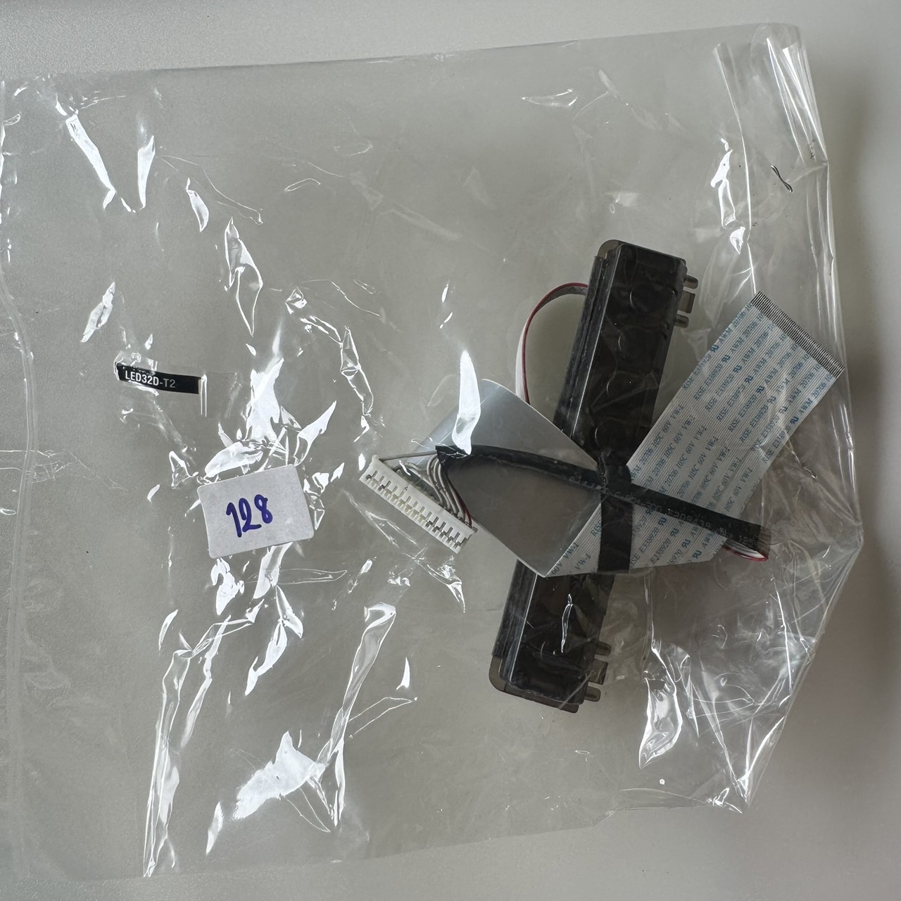 ชุดสายแพร 128 FAMILY LED32D-T2
