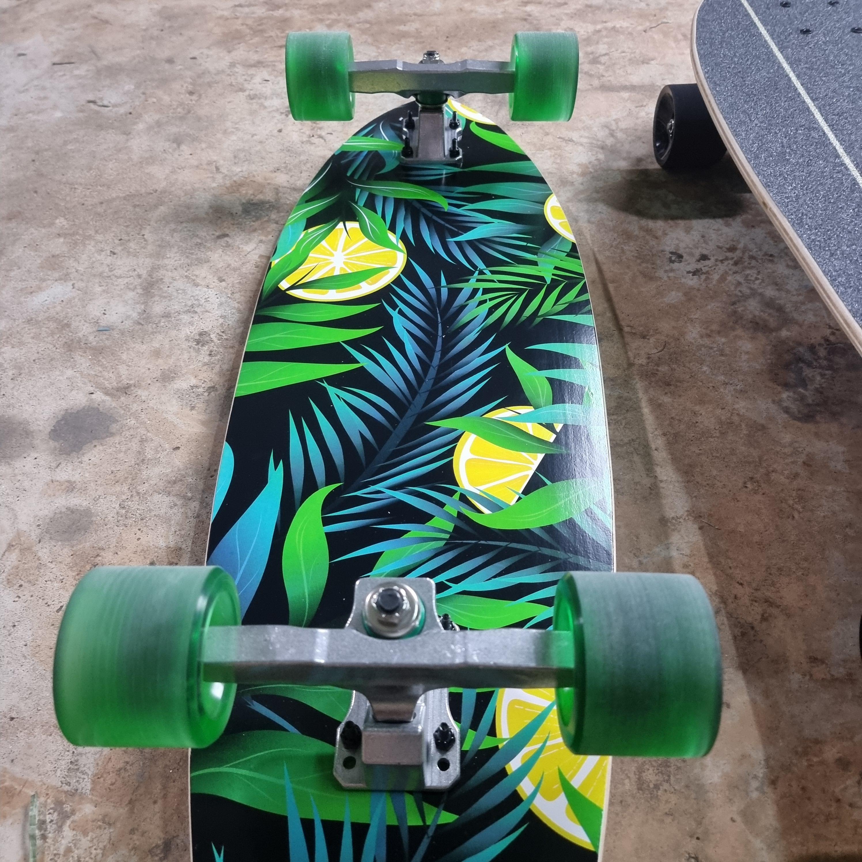 0201 Surf skate บอร์ด32นิ้ว แนะนำสูง160-170cm เลี้ยว40องศา พร้อมเล่น