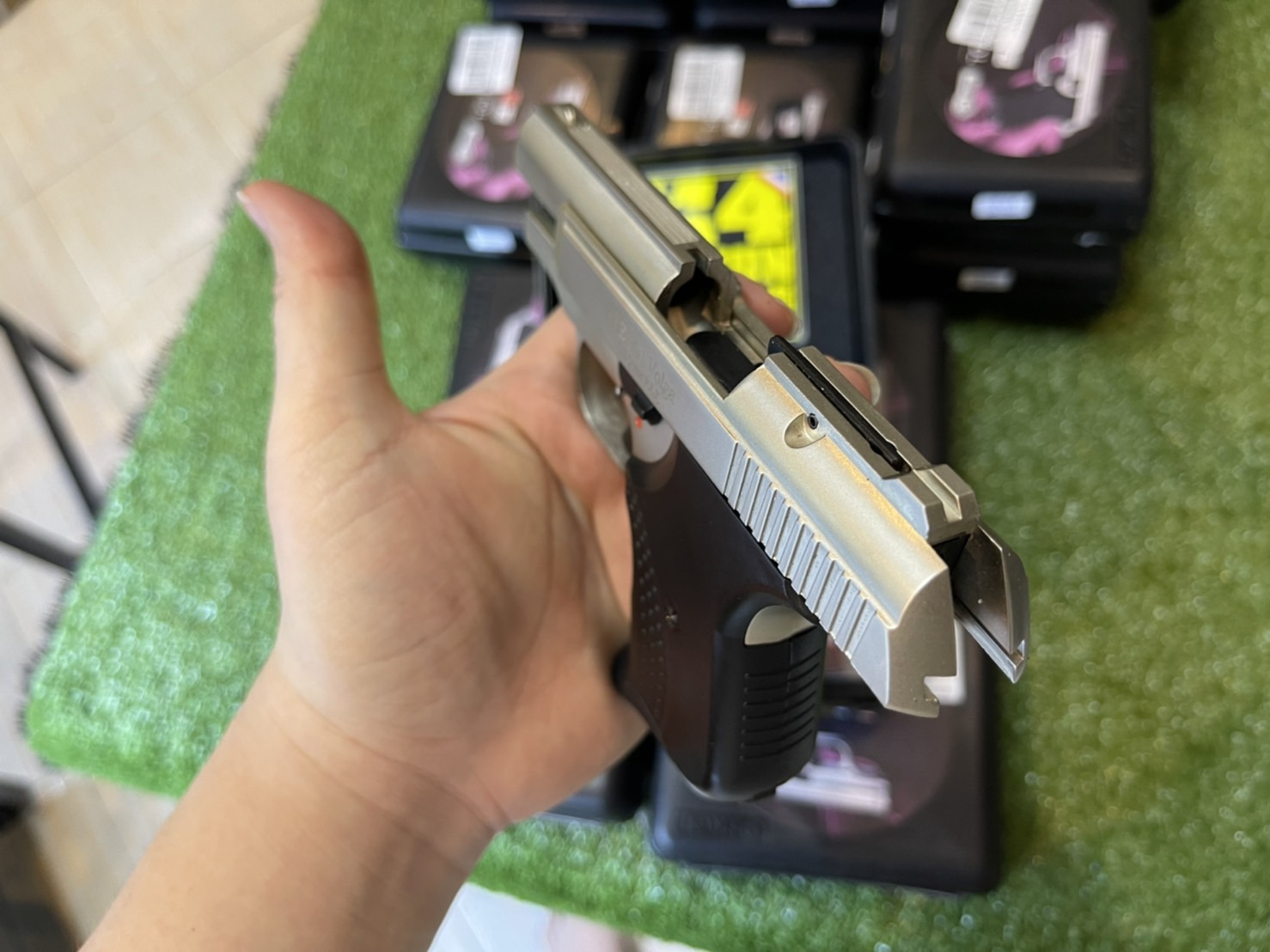 EKOL VOLGA ซาติน