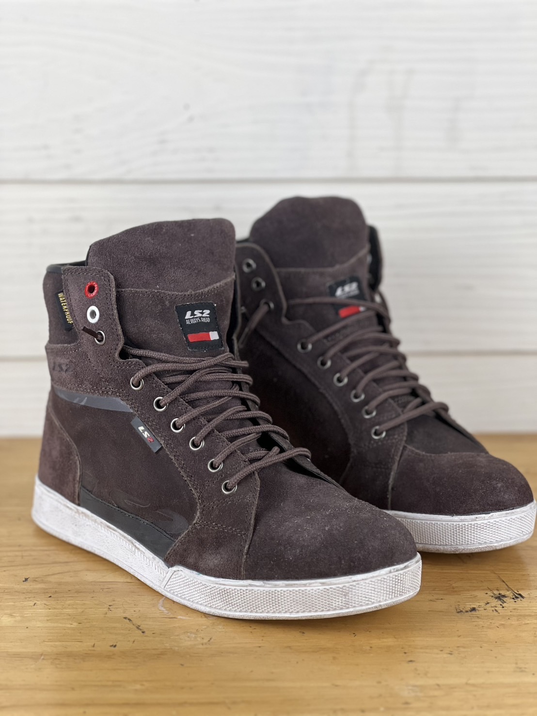 รองเท้าขี่มอเตอร์ไซด์( Outlet ) CMOL-DW 002 Size ขนาด 45EUR /10.5UK /28.5CM LS2