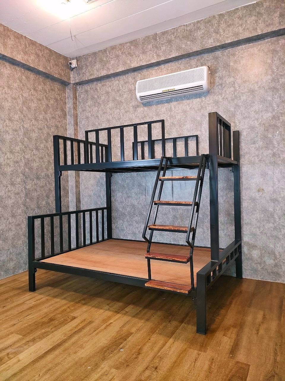 AA100 เตียงเหล็ก 2 ชั้น ชั้นล่าง 5ฟุต ชั้นบน 3.5ฟุต