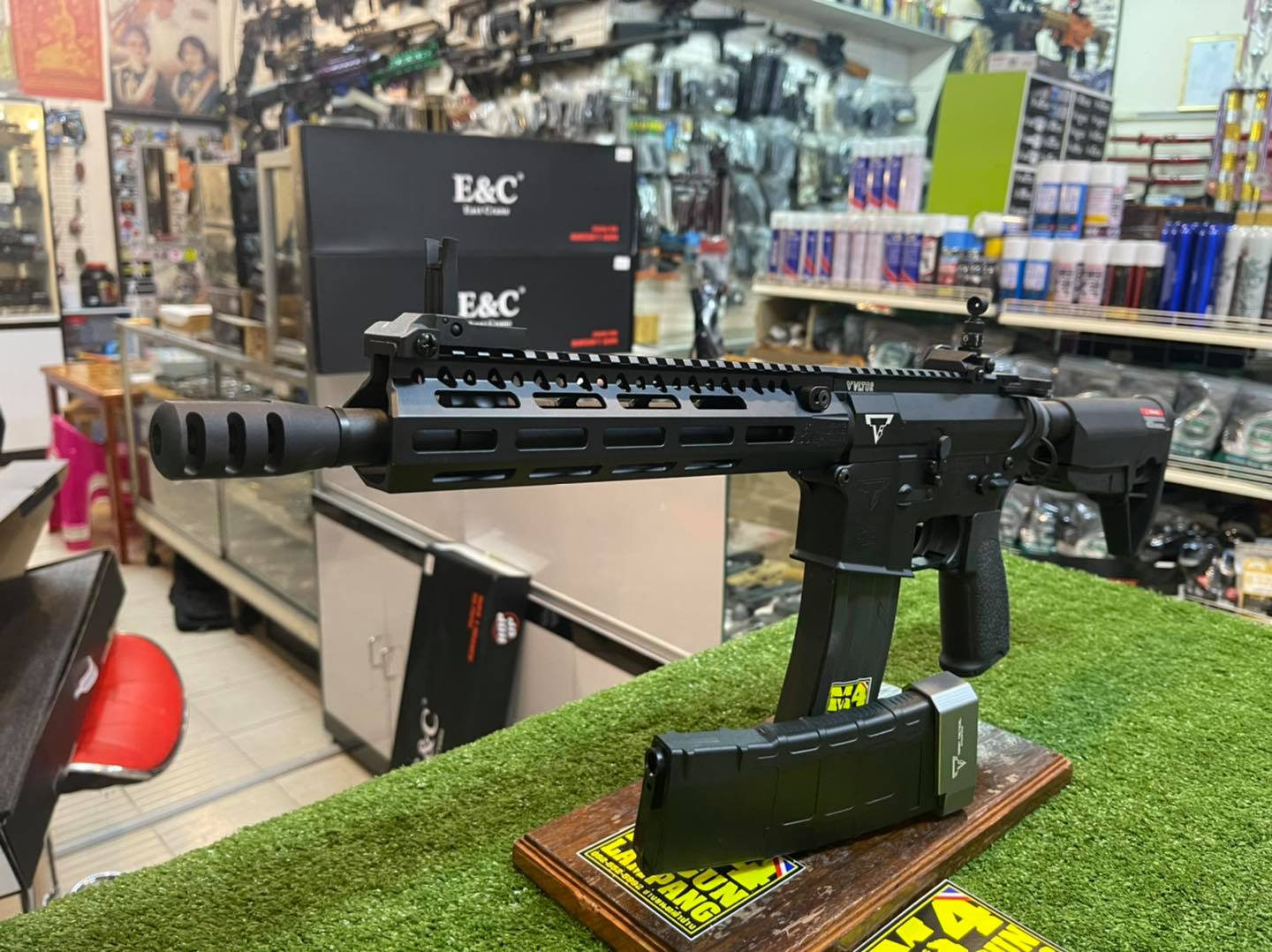E&C 854 S2 : John Wick2 TTI TR-1 M-Lok 9" บอดี้โลหะ