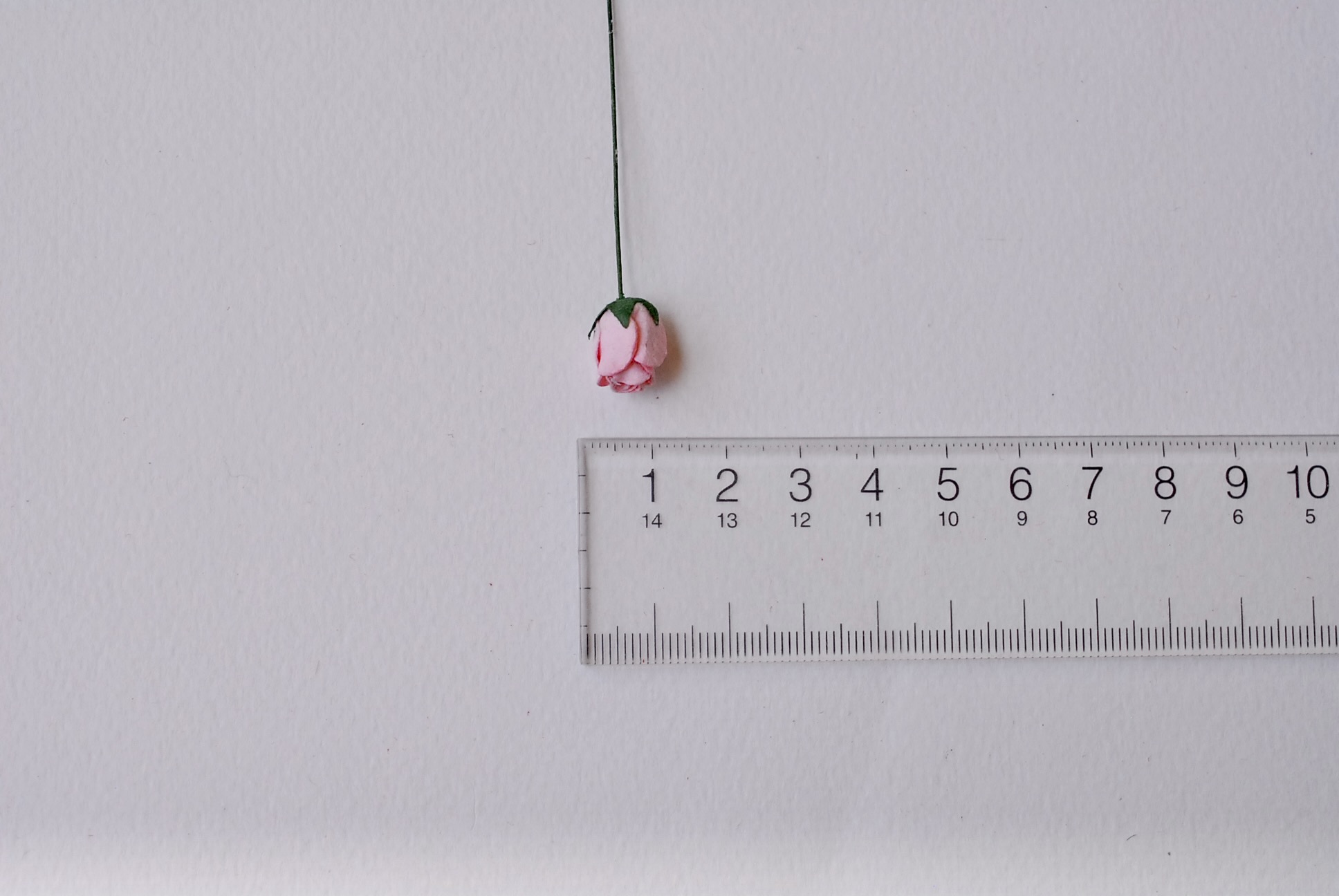 ดอกไม้กระดาษสา ดอกไม้กระดาษสา จตุจักร งานประดิษฐ์ ดอกไม้ทำข้อมือเพื่อนเจ้าสาว แต่งงาน, ดอกกุหลาบตูม 0.8x1 cm. 25 ดอก สีชมพูพีช paper flowers, budding roses flower 0.8x1 cm. 25 peach pink pastel color.