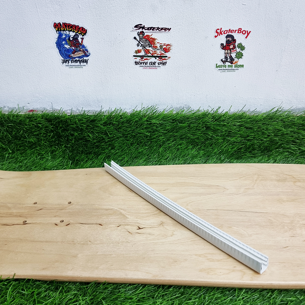 [0302][ลด50%] ขอบยางกันกระแทก แบบบาง แบบหนา เสริมแผ่นเหล็ก ยาวประมาณ 30cm