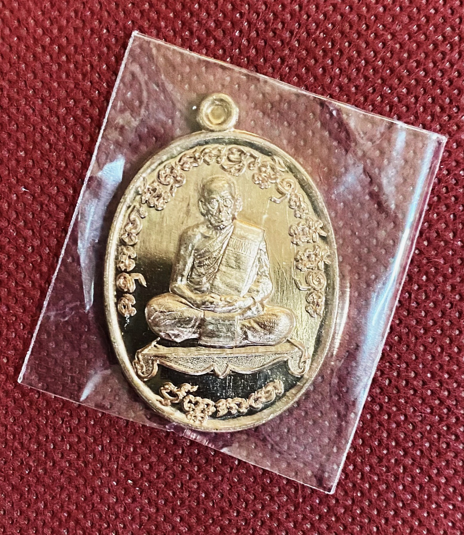 เหรียญเจริญพร 2 สร้างโรงพยาบาล พิมพ์เต็มองค์ เนื้อทองแดงผิวไฟ หลวงพ่อพัฒน์ วัดห้วยด้วน จ.นครสวรรค์ ปี 2563