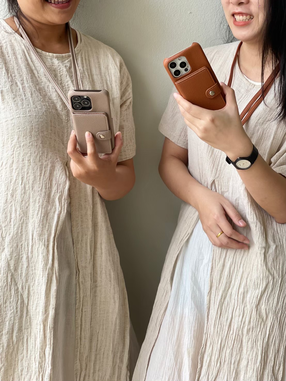 Leather card x neck strap (reddish brown colors) case