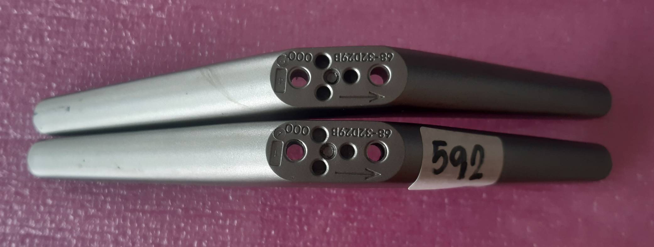 อันที่ 592 ขาทีวี TCL 32D2920 68-32D29B000