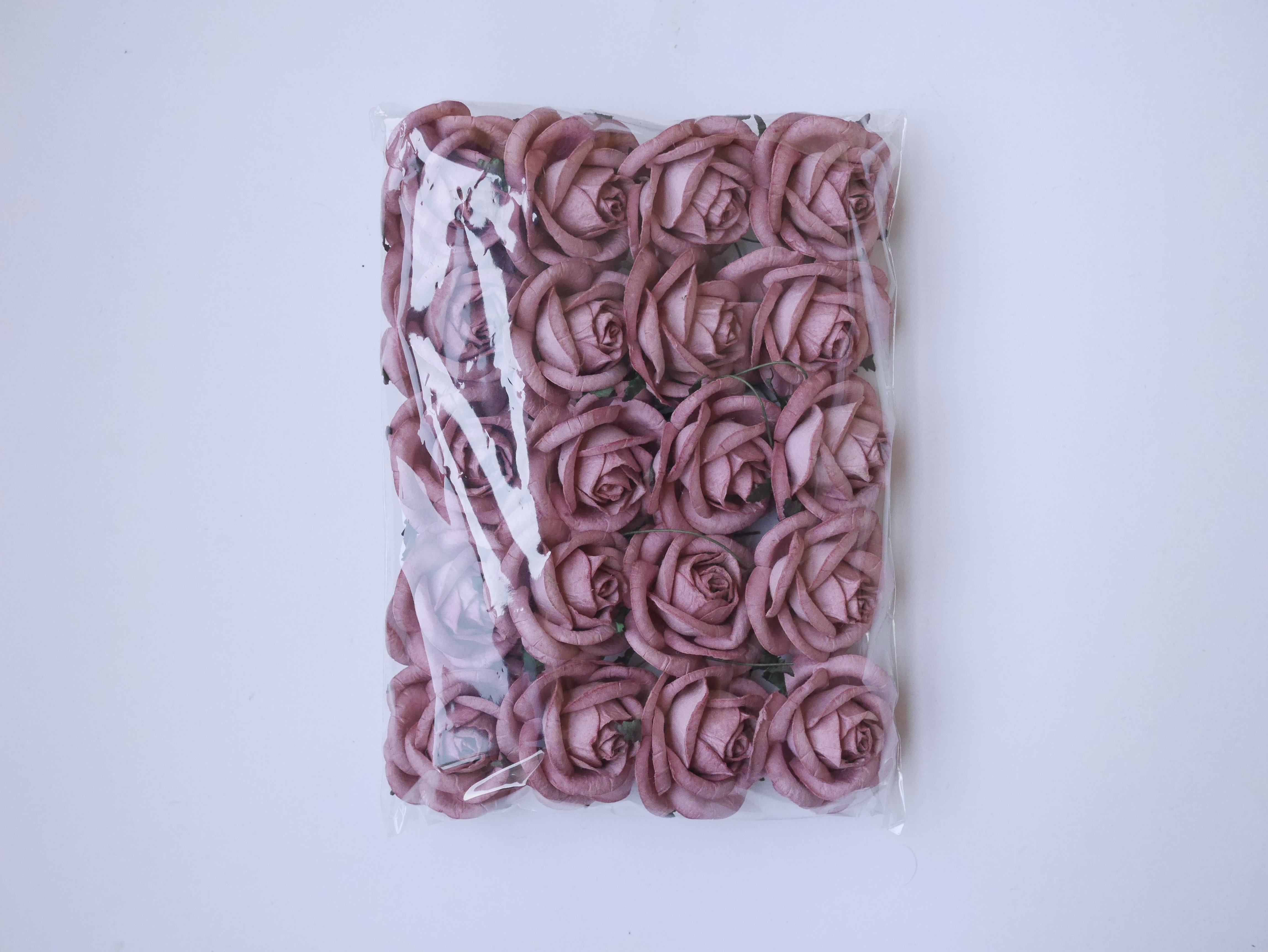 ดอกไม้กระดาษสา ราคาส่ง, ดอกกุหลาบกระดาษสา ดอกไม้ประดิษฐ์ ตกแต่งงานแต่งงาน ขนาด 4.5 cm., สำหรับของชำร่วย, งานแต่งงาน, ดอกไม้ทำข้อมือเจ้าสาว Paper flower,20 Pieces mulberry rose, 4.5 cm. สี115-1