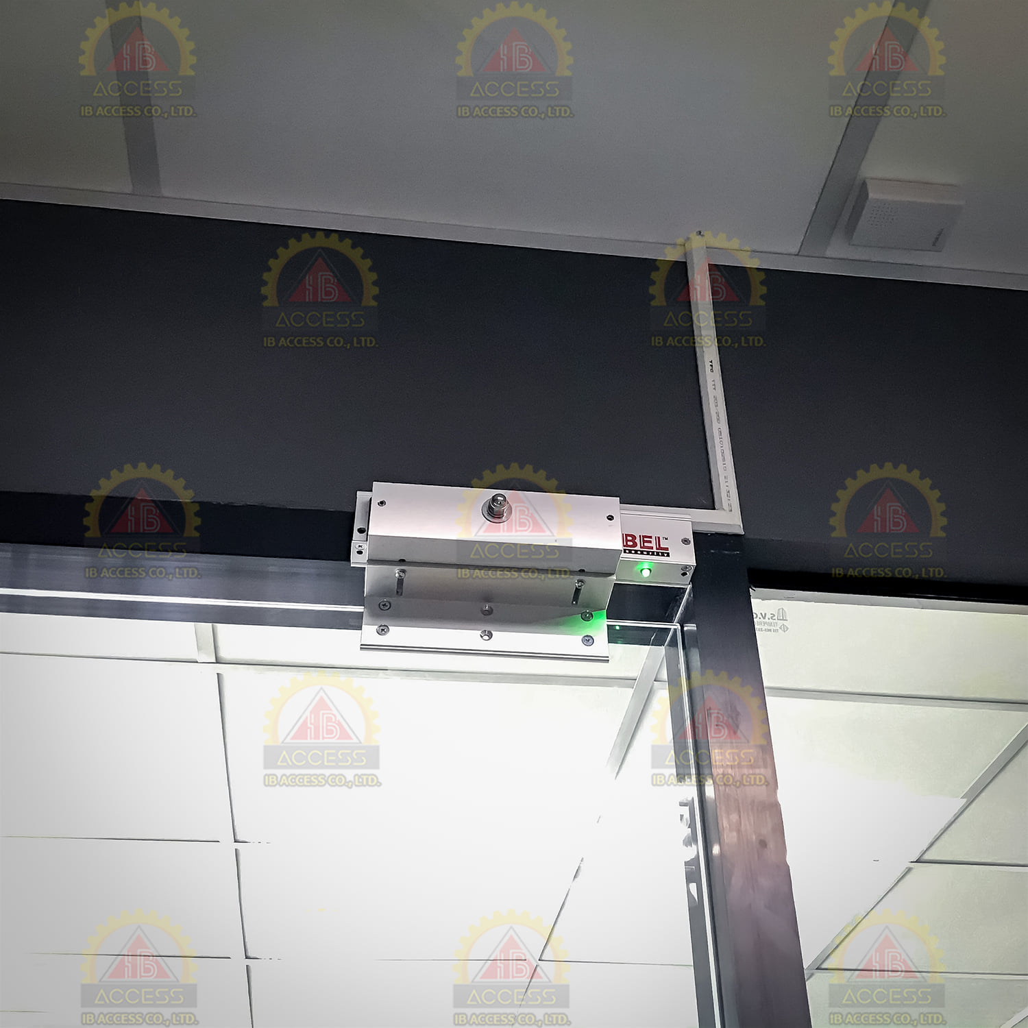 U Bracket สำหรับประตูกระจกบานเปลือยล่าง ยี่ห้อ BEL รุ่น U1-600