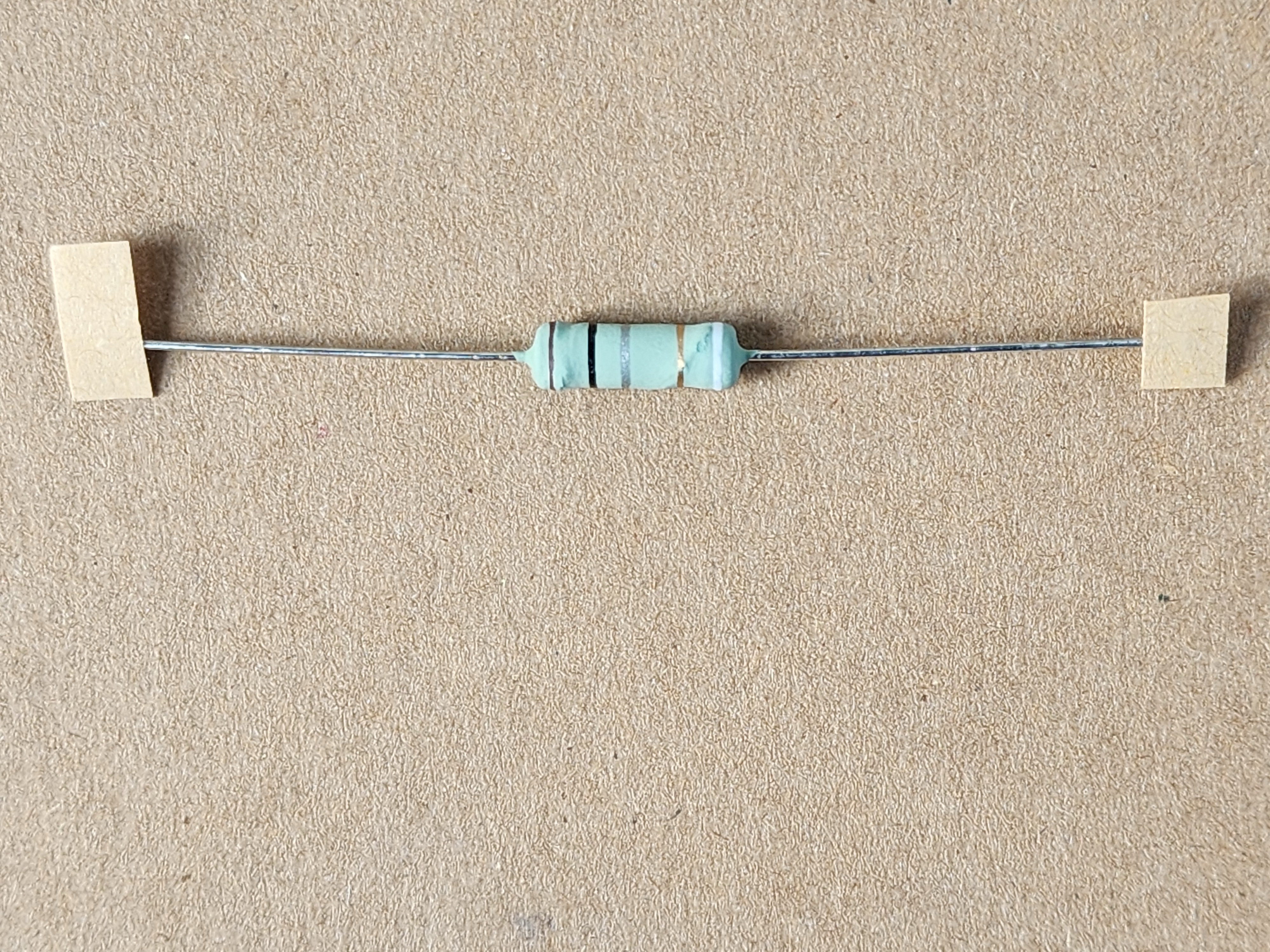 ตัวต้านทานฟิวส์ R ฟิวส์ 0.1 Ohm 5% 2W มีแถบสีอะไรบ้าง ?