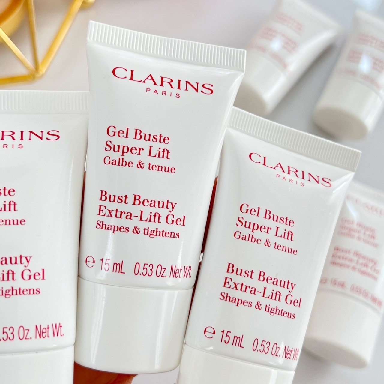 เจลยกกระชับ Clarins Bust Beauty Extra-lift Gel Shapes & Tightens 15 ml.
