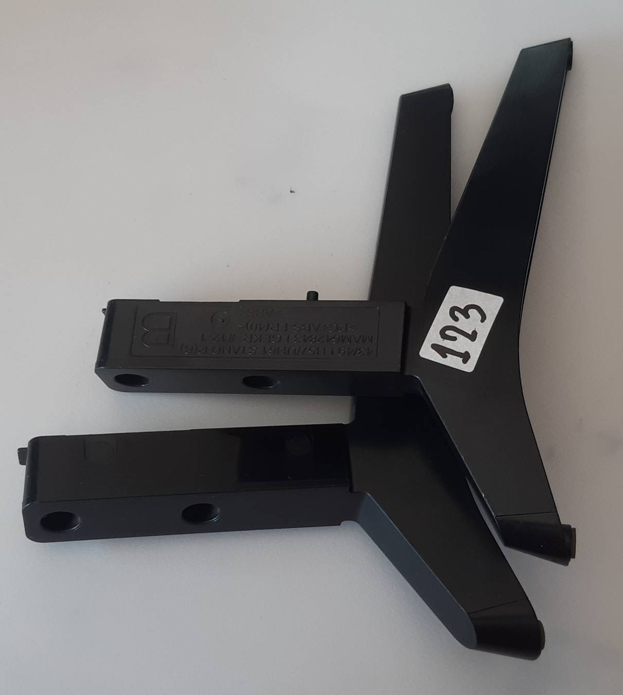 อันที่ 123 ขาทีวี LG 43UH610T MAM642843 ขาย 450 บาท