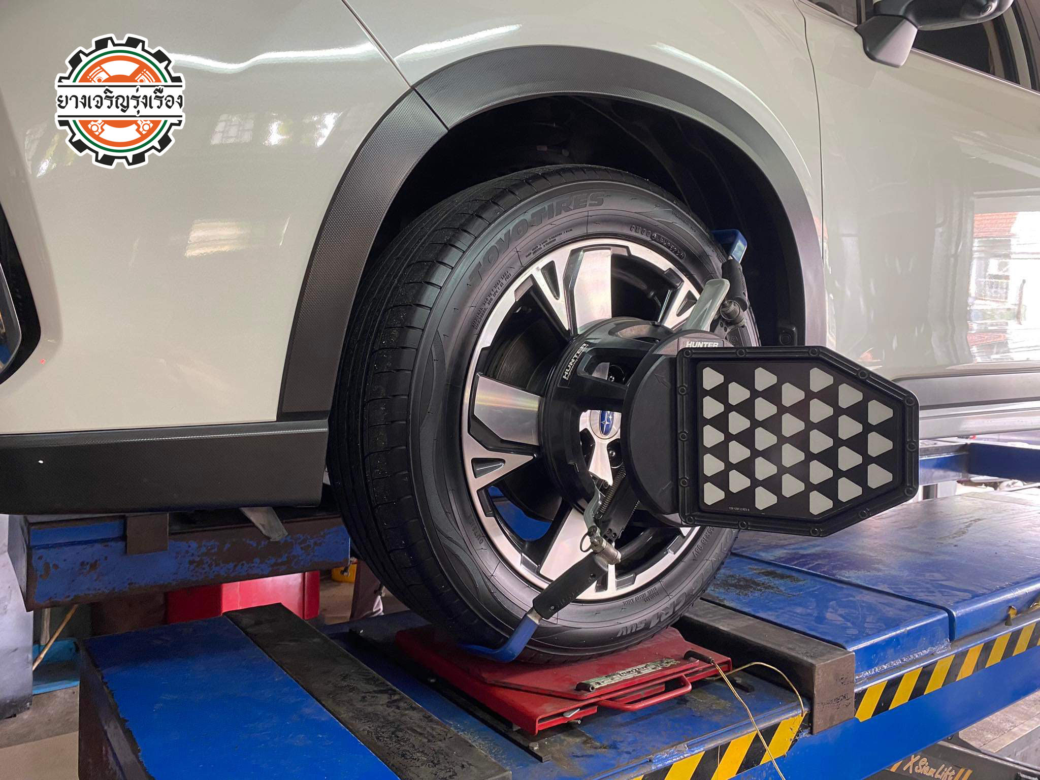 SUBARU FORESTER เข้ารับบริการเปลี่ยนยางรถยนต์ เน้นคุณภาพ ราคาเหมาะสม ☄️TOYO TIRES PROXES CR1 SUV 98V ขนาด 225/55R18 𝙊𝙪𝙧 𝙎𝙚𝙧𝙫𝙞𝙘𝙚 บริการทางร้านเรารับทำอะไรบ้าง 🔧 ติดตั้งยางแบบไร้รอย 100% 🔧 บริการสลับยาง ตามอายุ 🔧 มียางรถยนต์ทุกยี่ห้อให้เลือกซื้อ 🔧 เช็คช่วงล่าง แก้ปัญหาให้ตรงจุด 🔧 บริการล้างลิ้นปีกผีเสื้อ 🔧 บริการเช็คระยะรถยนต์ 🔧 เปลี่ยนถ่ายของเหลวทั้งระบบ 🔧 ตั้งศูนย์ด้วยเครื่อง HUNTER นำเข้าจาก USA สอบถามข้อมูลเพิ่มเติม หรือนัดหมายเข้ารับบริการ Tel : 08-6569-1915 Tel : 08-6544-5963 Line id : @88rw Tiktok : https://www.tiktok.com/@88rwycrr Youtube : https://youtube.com/@88rw Facebook : https://www.facebook.com/88rwtire Location : https://goo.gl/maps/HrNUAZXPN94KvxZ98?coh=178573&entry=tt #รถยนต์มีปัญหาไม่รู้ต้องแก้ตรงไหน ทางเรายินดี ตรวจหาปัญหาและหาวิธีแก้ บอกลูกค้าก่อนลงมือทำเสมอราคาเป็นธรรมไม่เอาเปรียบ สบายใจคุณลูกค้า ---------------------------------- ดูแลให้คำปรึกษาทุกปัญหาคาใจ ไม่ทิ้งลูกค้า มีบริการหลังการขาย 【ให้ผู้เชี่ยวชาญของเรา ดูแลรถคุณ】 ร้านยางเจริญรุ่งเรือง ยินดีต้อนรับครับ ---------------------------------- #โช๊คอัพรถยนต์ #monroe #yss #kayaba #profender #ร้านยางเจริญรุ่งเรือง #นนทบุรี #งามวงศ์วาน #amsfix #บริการช่วงล่างรถยนต์ #ซ่อมบำรุงช่วงล่าง #เซทอัพโช๊คอัพรถยนต์