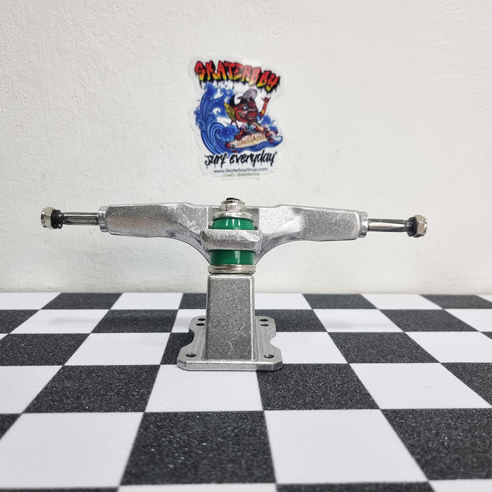 [0306] Surf truck บุช ชิ่ง เหลี่ยม 6.25 นิ้ว สูง 3.25นิ้ว Eys เหล็กหนาแข็งแรง