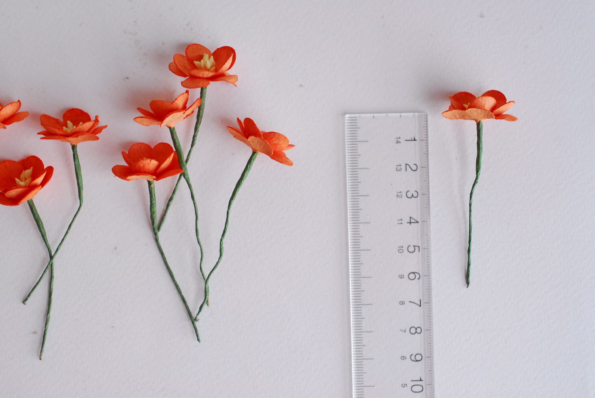 ดอกไม้กระดาษสา ดอกซากุระกระดาษสีส้ม ดอกไม้กระดาษสาราคาส่ง ดอกไม้กระดาษสำหรับตกแต่งของชำร่วย งานแต่งงาน ทำช่อดอกไม้ติดอกเจ้าบ่าว ข้อมือดอกไม้เจ้าสาว ขนาด2.5 cm. 50 ดอก Paper flowers supplies: DIY wedding tools Cherry blossom (Sakura) 50 pcs. size 2.5 cm.