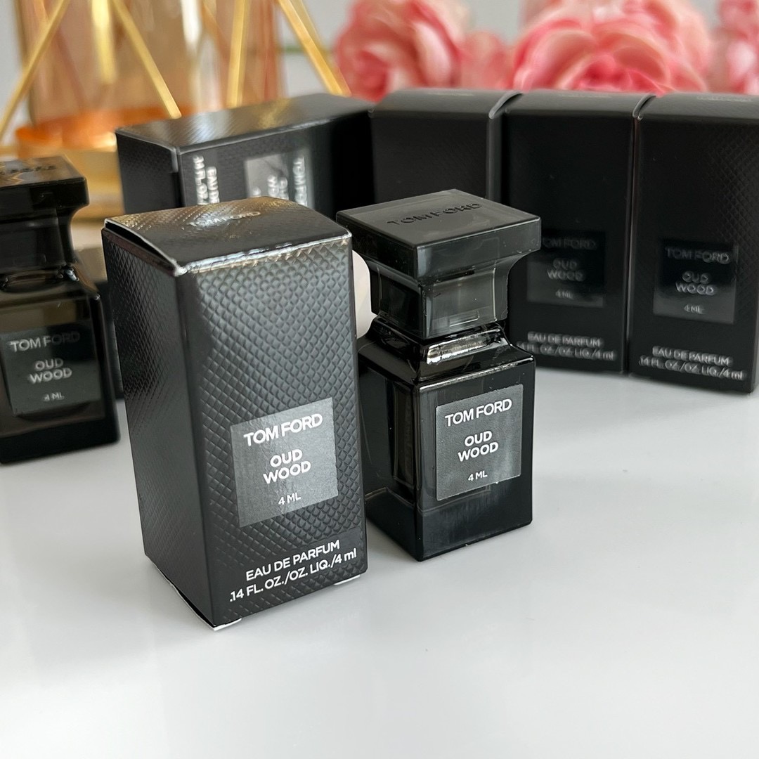 Tom Ford Oud Wood EDP ขนาดทดลอง 4 ml หัวแต้ม