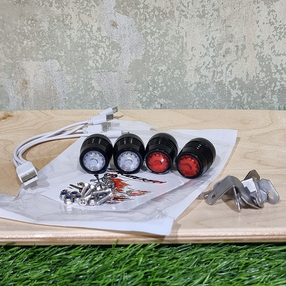 [0320] ไฟ LED ติดทรัคสเก็ตบอร์ด ชาร์จ USB สุดคุ้ม4ชิ้น หน้า หลัง ติดตั้งง่าย