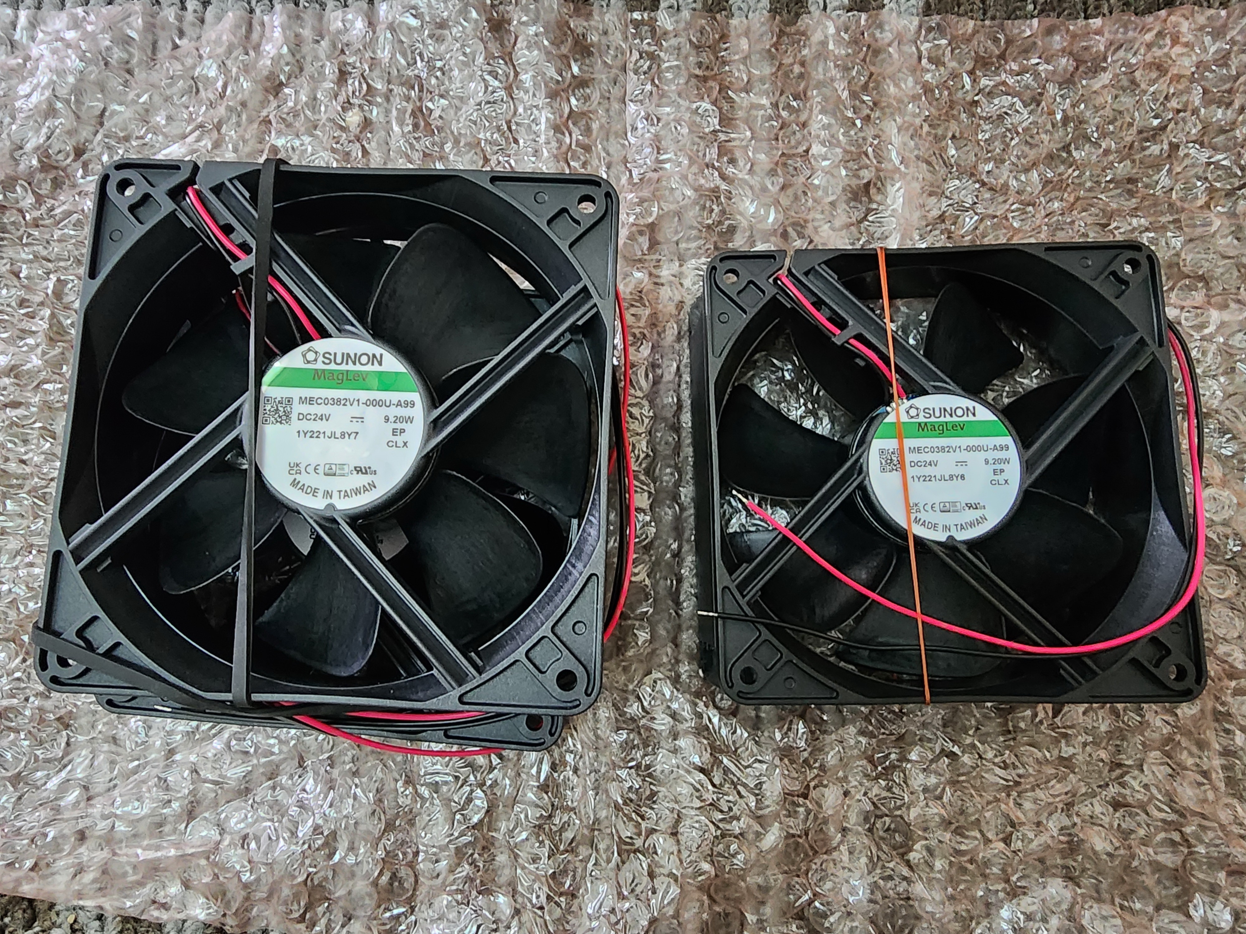 พัดลม 24V DC 4.5 นิ้ว 120mm 2 สาย