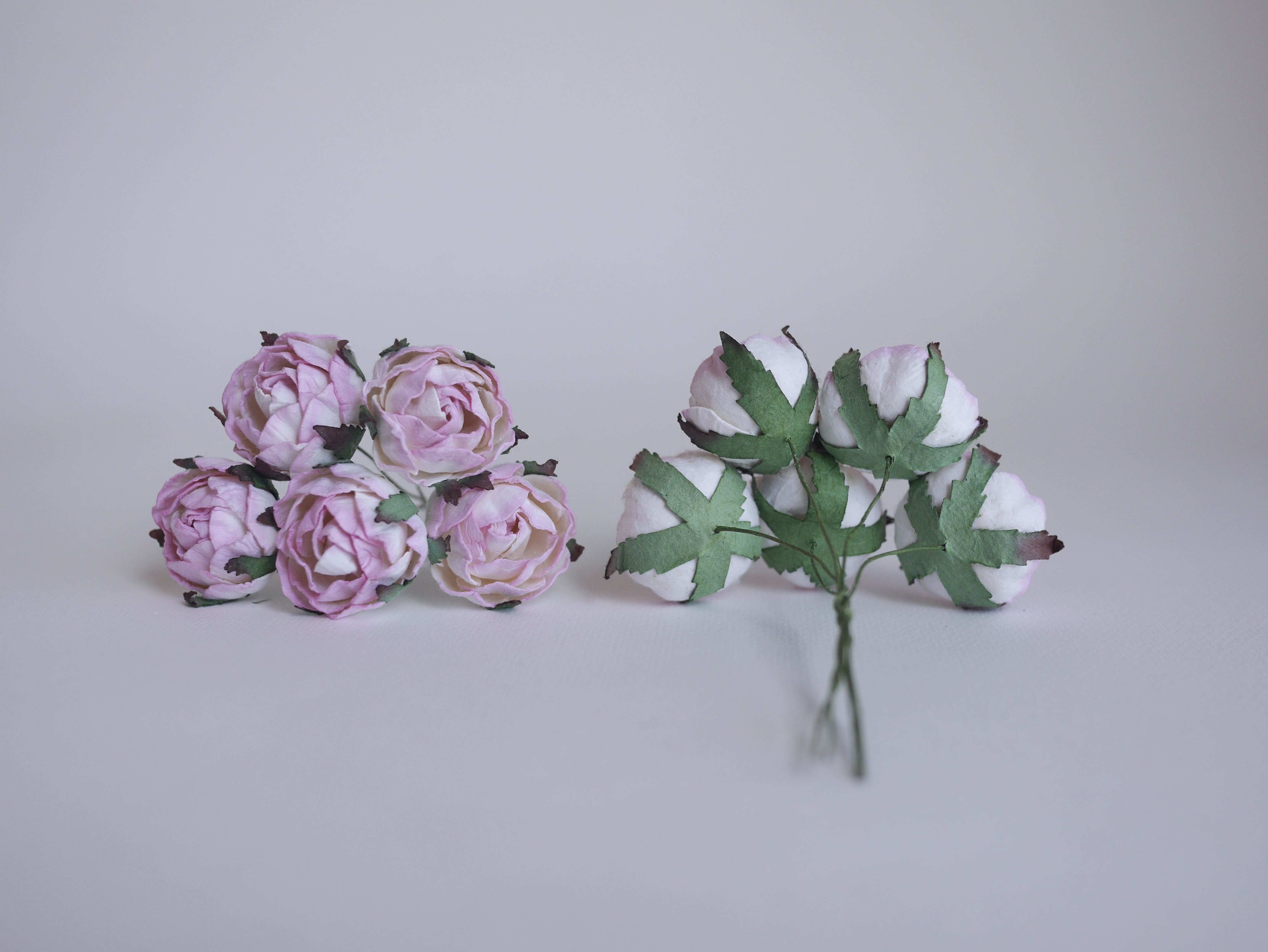 ดอกกุหลาบกระดาษสา peony ดอกไม้กระดาษสาราคาส่ง, ดอกไม้กระดาษ,ดอกไม้ประดิษฐ์ สำหรับตกแต่งของชำร่วย งานแต่งงาน ดอกกุหลาบกลม peony ขนาด 3.5 cm. จำนวน 25 ดอก, สีชมพูปัดสีขาว Paper Flowers, Peony flowers supplies size 3.5cm./ 25 pieces, handmade flowers. pink b