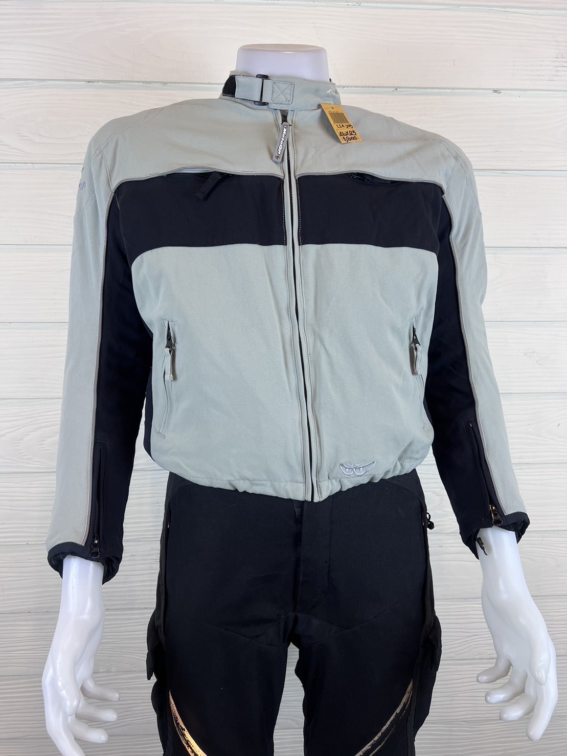 เสื้อขี่มอเตอร์ไซด์( มือสอง) CSA 309 : อก 46" ยาว 23" (L) MOTOGP