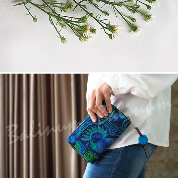 Unique Handmade Purse Wallet Bag by Thailand Hill Tribe กระเป๋าสตางค์แฮนด์เมดชาวเขา งานปัก บุผ้าสีดำด้านใน เป็นแบบซิปเปิดปิดใช้งานง่าย สามารถใส่เงิน เหรียญ แบงค์ บัตรเครดิต นามบัตร บัตรส่วนลดต่างๆ สมุดบัญชีธนาคารได้ มือถือ ฯลฯ ฟ้า เขียว ดำ (Blue, Green, Black)