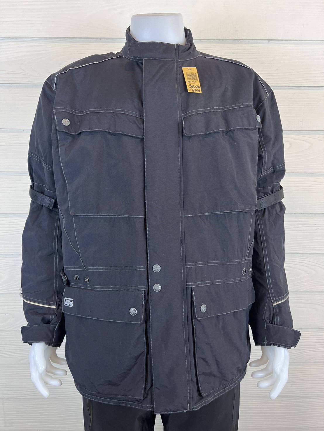 เสื้อขี่มอเตอร์ไซด์( มือสอง) CTA 422 : อก 58" ยาว 30" รอบเอว 54“ (4XL) TK