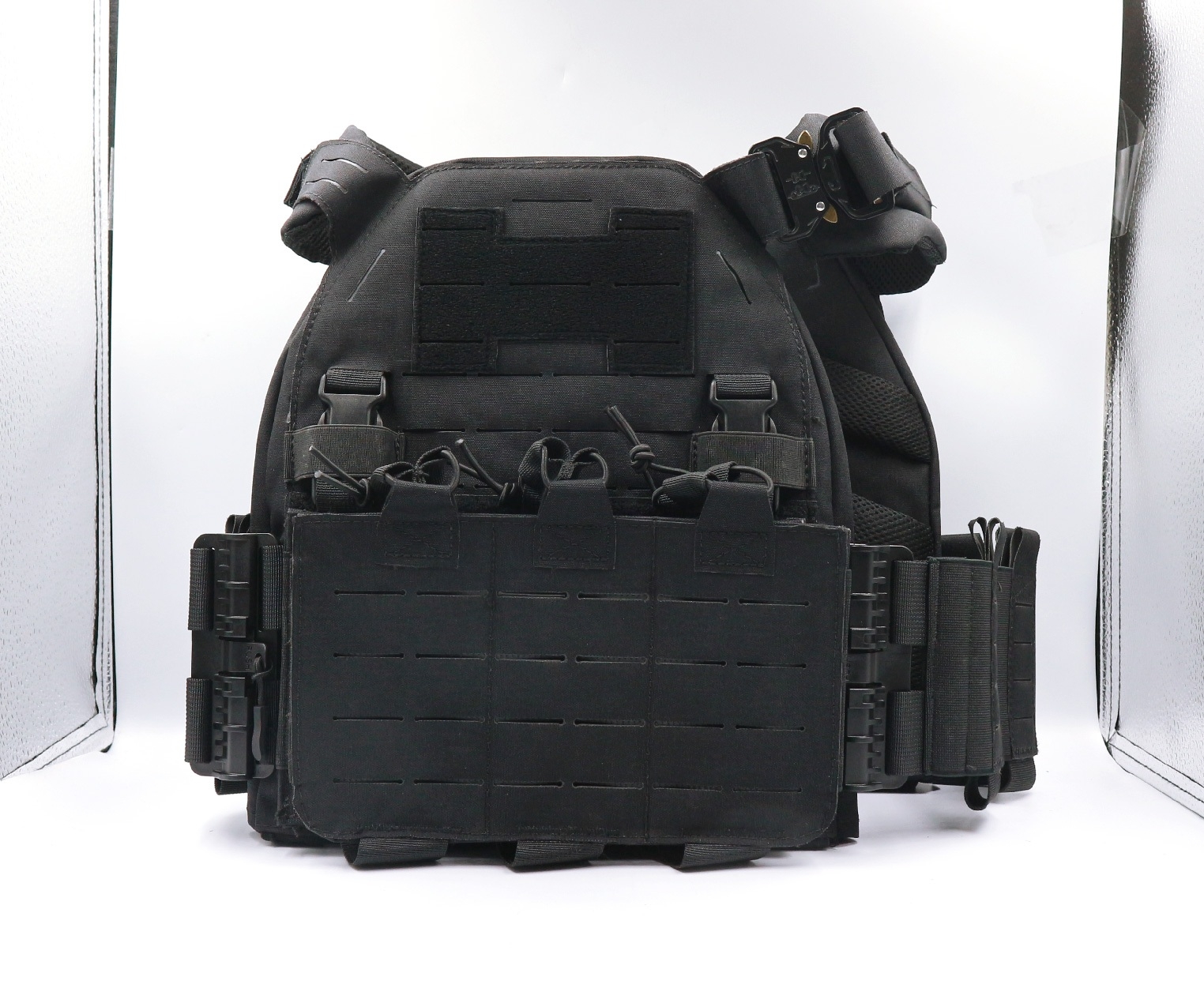 เสื้อเกราะ Universal Vest (K1850)