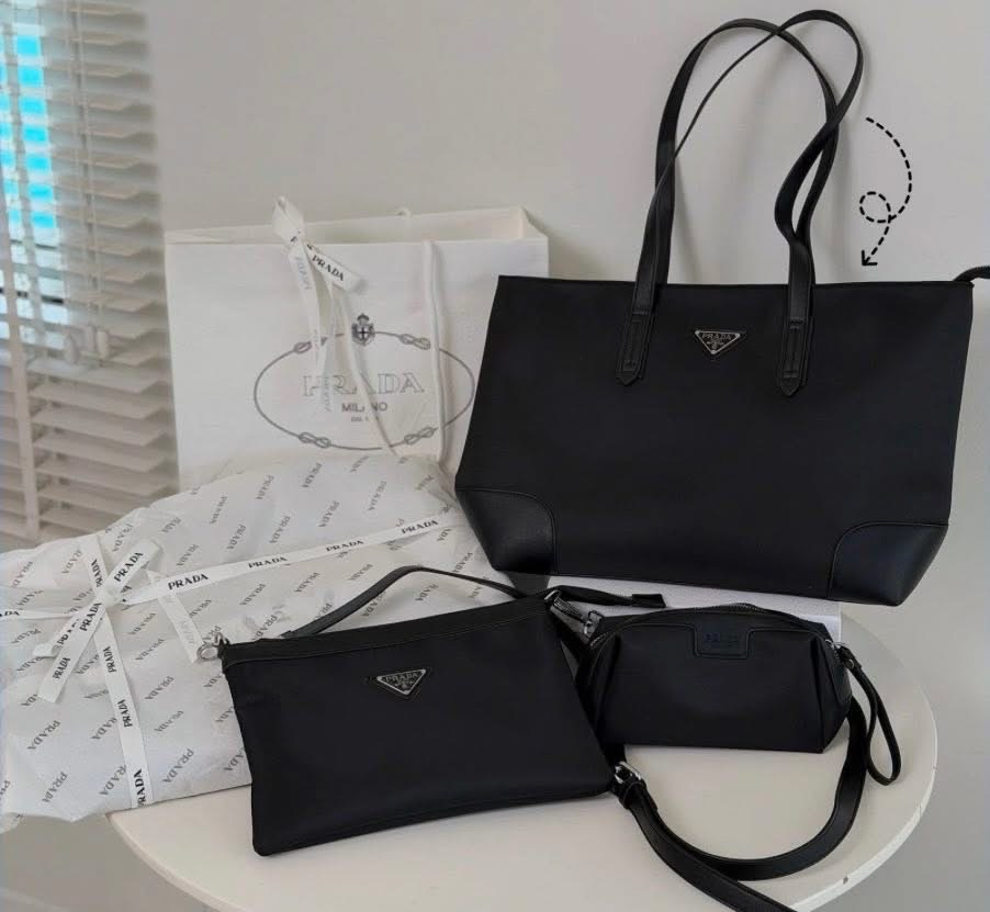 กระเป๋า 𝙋𝙧𝙖𝙙𝙖 Set 3 ใบ ของแท้ 💯