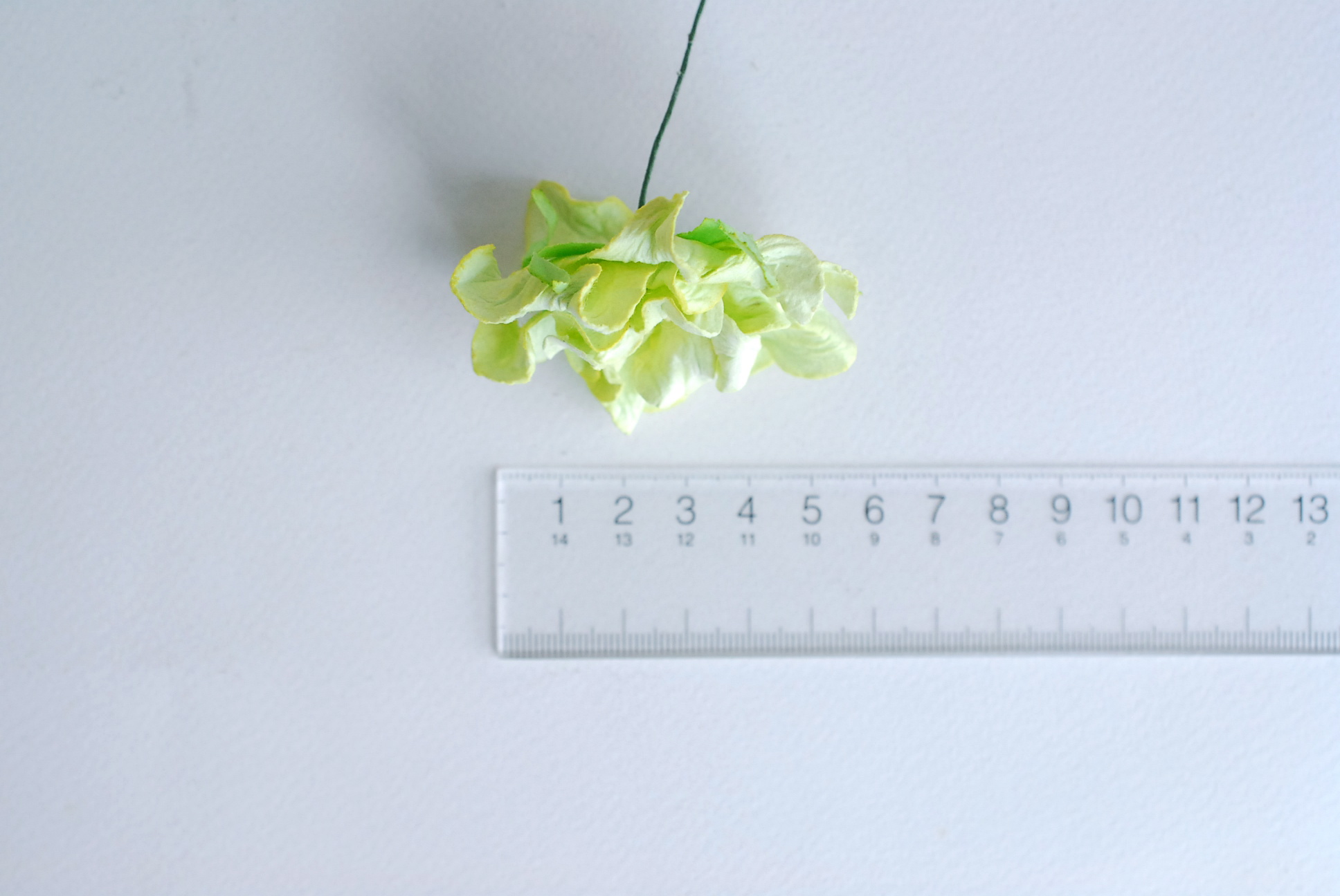 ดอกไม้กระดาษสา ราคาส่ง, ดอกการเดนเนียกระดาษสา ดอกไม้ประดิษฐ์ ตกแต่งงานแต่งงาน ประดิษฐ์ข้อมือเพื่อนเจ้าสาว ขนา่ด 5.5 cm., สำหรับของชำร่วย, งานแต่งงาน, ดอกไม้ทำข้อมือเจ้าสาว สีเขียวอ่อน จำนวน 25 ดอก Paper flower,25 Pieces mulberry gardenia flowers suppiles