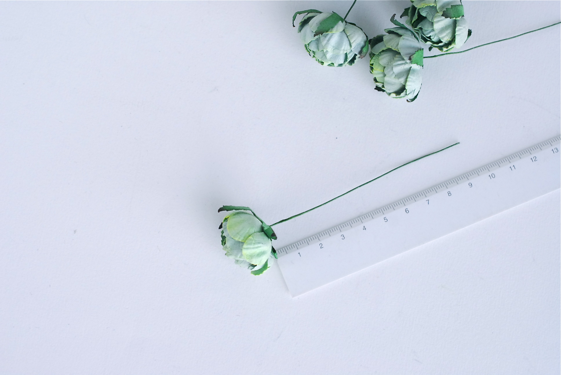 ดอกไม้กระดาษสา สำหรับตกแต่งของชำร่วย งานแต่งงาน ดอกกุหลาบกลม peony ขนาด 3.5 cm. จำนวน 25 ดอก, สีเขียวตุ่น